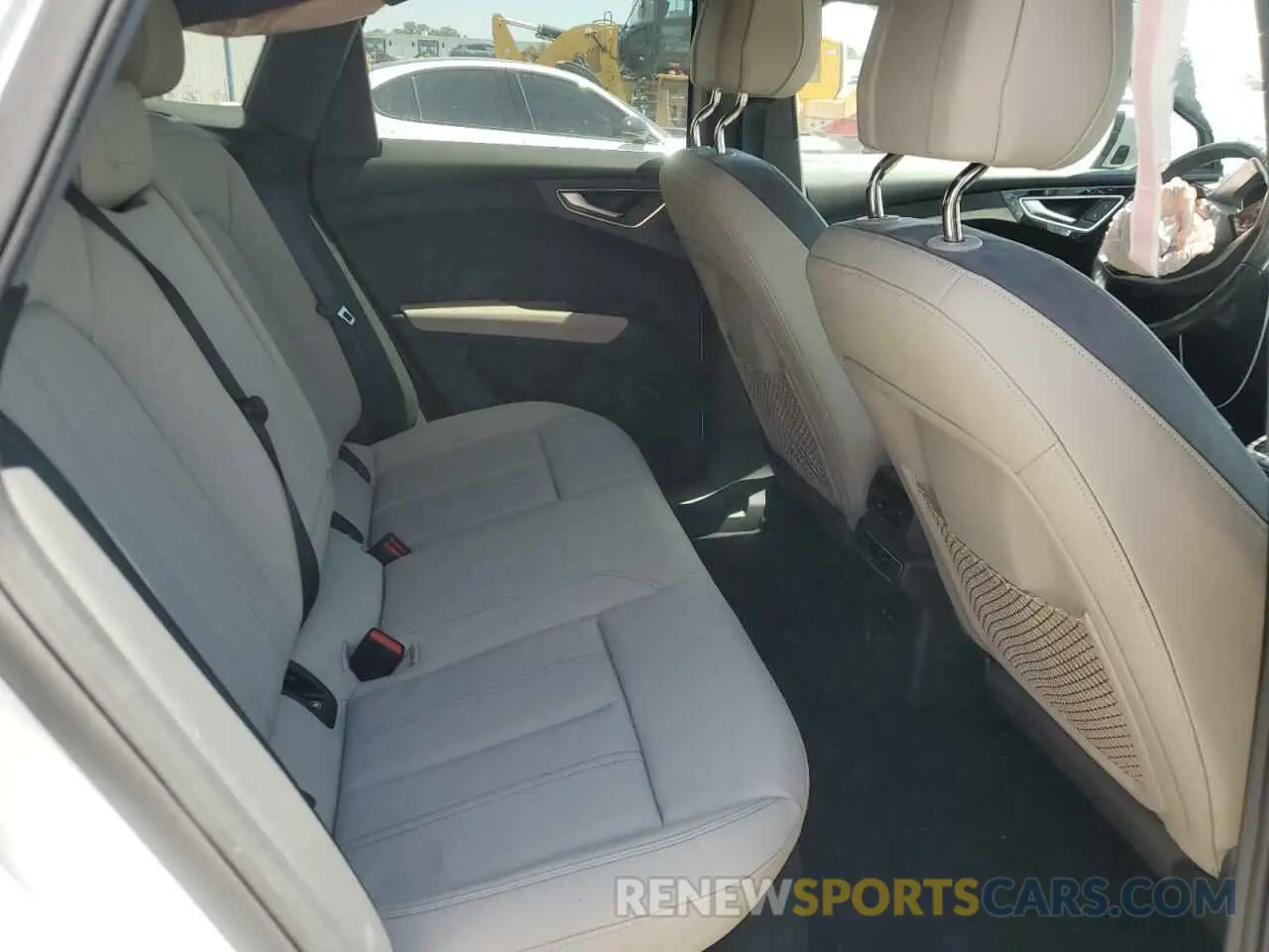 11 Photograph of a damaged car WA132BFZ2RP005563 AUDI Q4 E-TRON 2024
