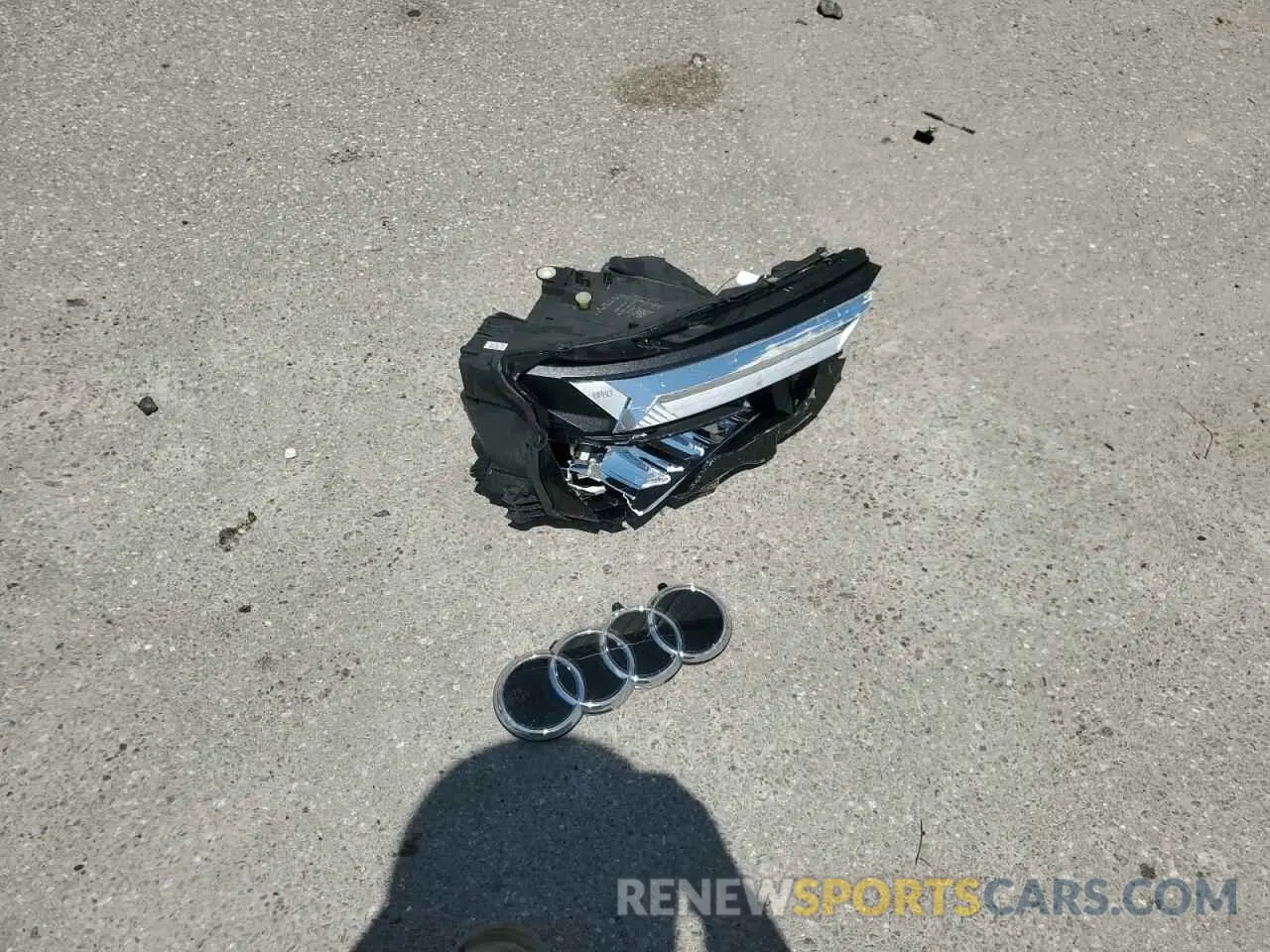 15 Photograph of a damaged car WA132BFZ2RP005563 AUDI Q4 E-TRON 2024