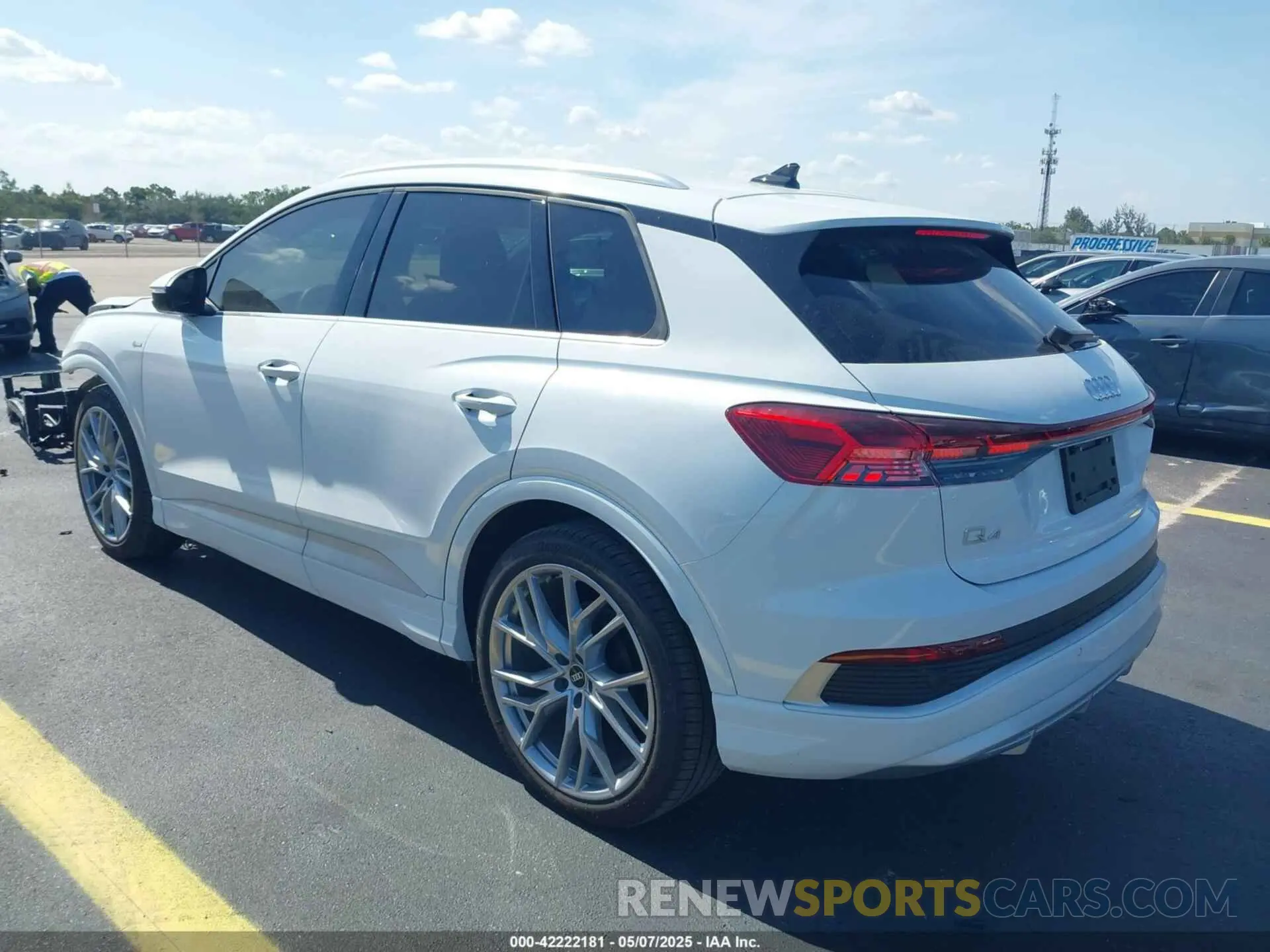 3 Photograph of a damaged car WA1LUBFZ3SP012635 AUDI Q4 E-TRON 2025