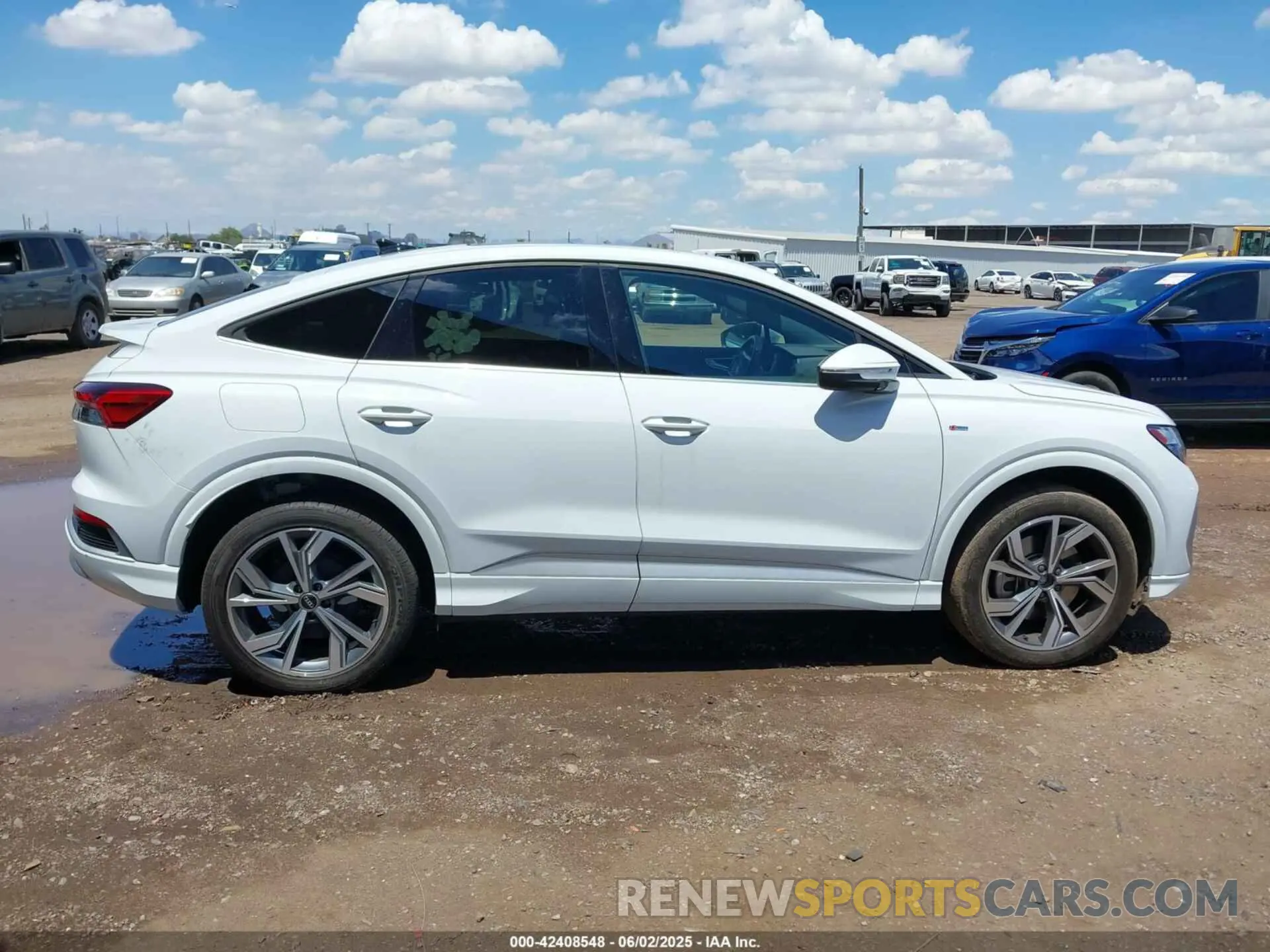 12 Photograph of a damaged car WA122BFZ6PP076595 AUDI Q4 SPORTBACK E-TRON 2023