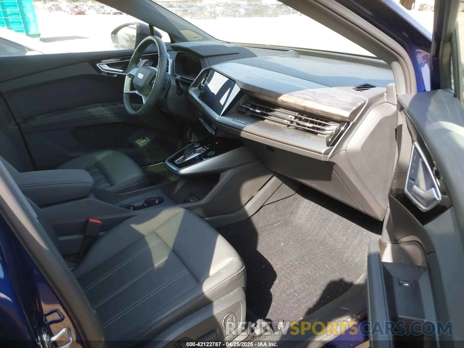 5 Photograph of a damaged car WA142BFZ2PP057826 AUDI Q4 SPORTBACK E-TRON 2023