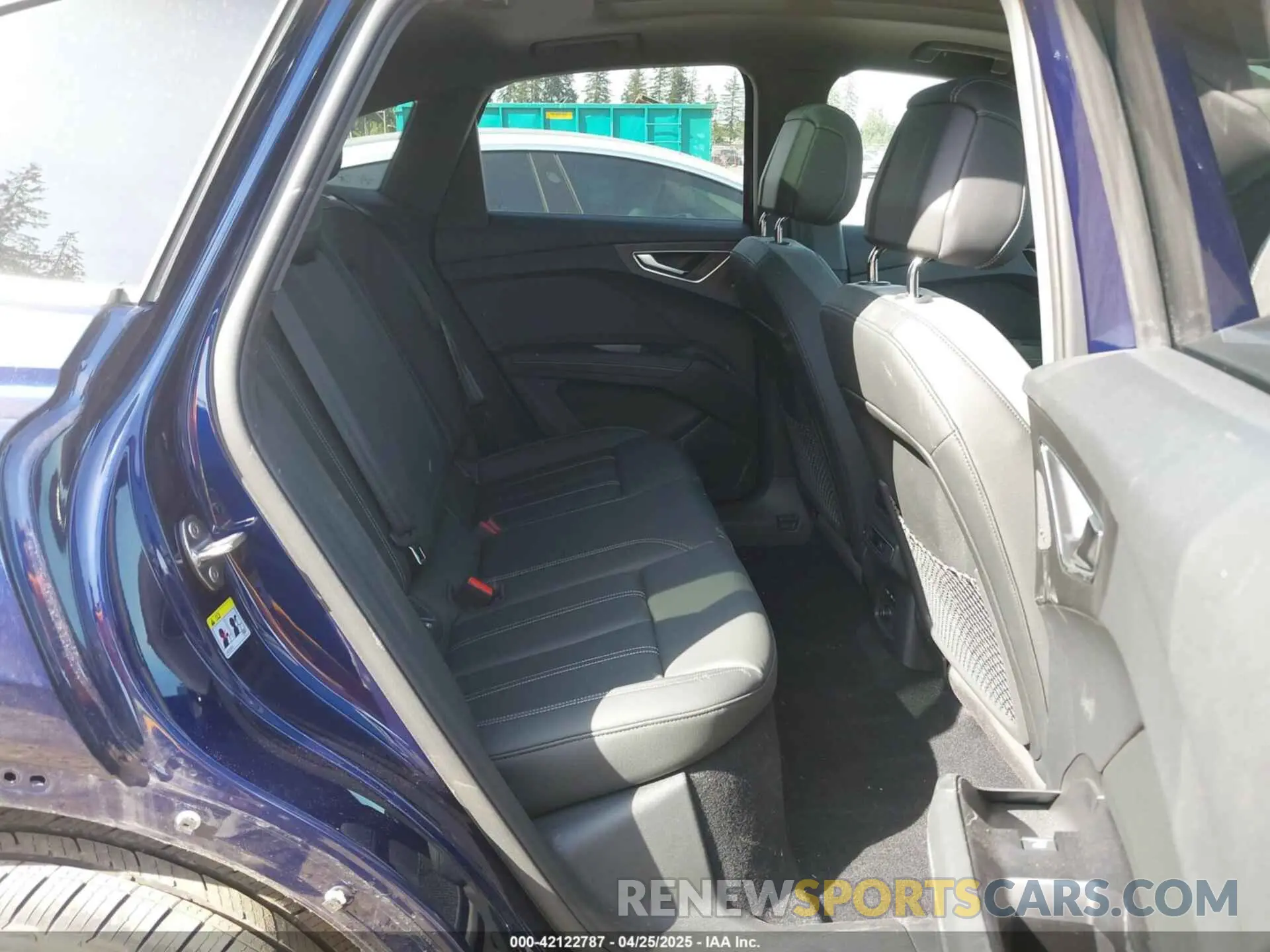 8 Photograph of a damaged car WA142BFZ2PP057826 AUDI Q4 SPORTBACK E-TRON 2023