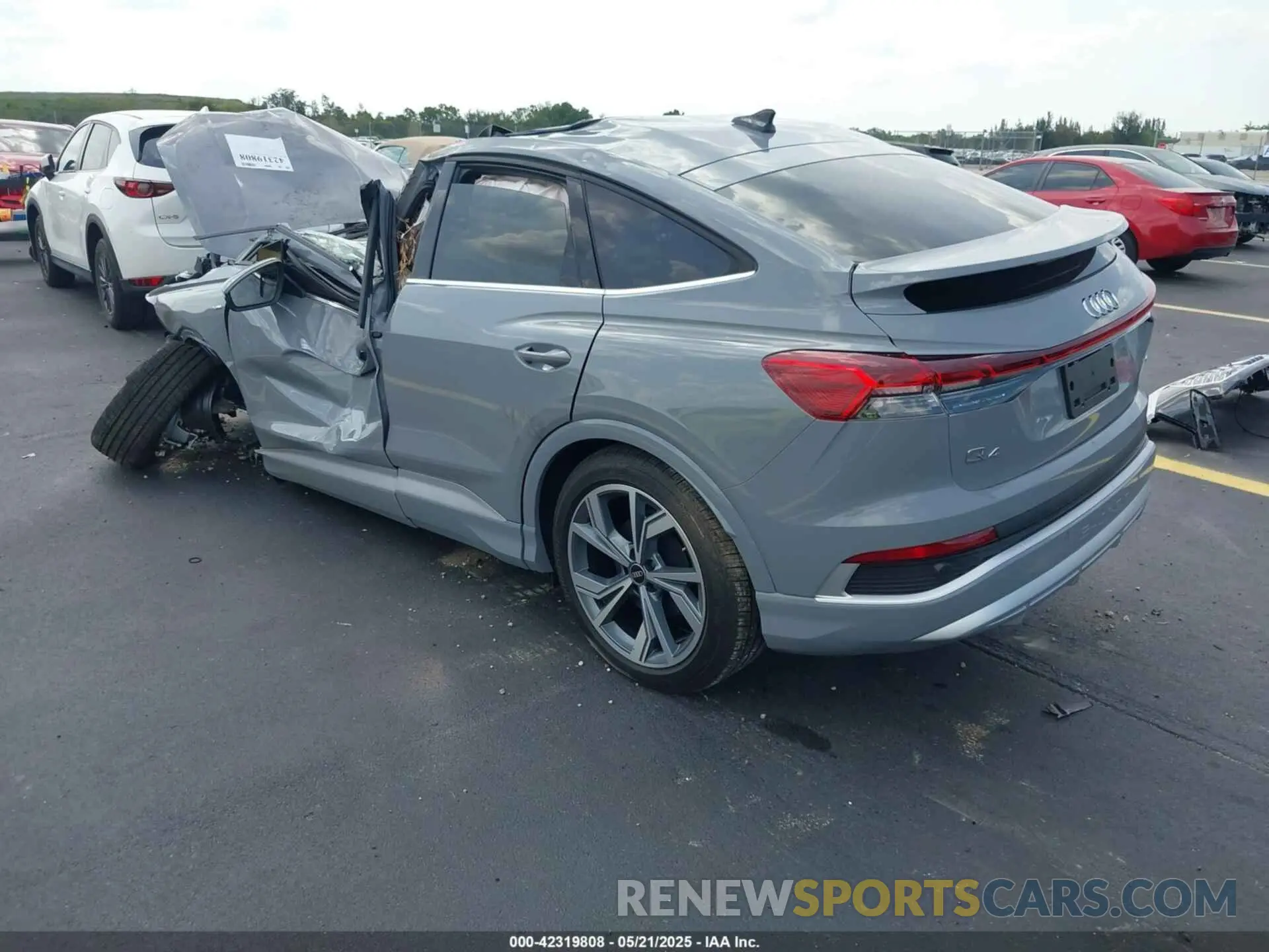 3 Photograph of a damaged car WA12UBFZ8SP023867 AUDI Q4 SPORTBACK E-TRON 2025