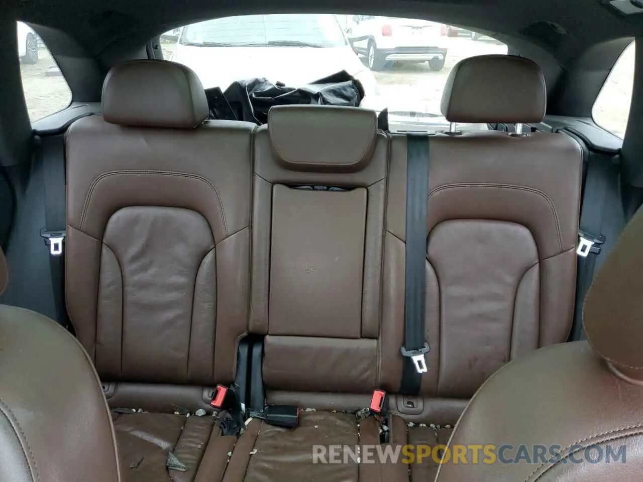 10 Photograph of a damaged car WA1C2AFP2HA098384 AUDI Q5 2017