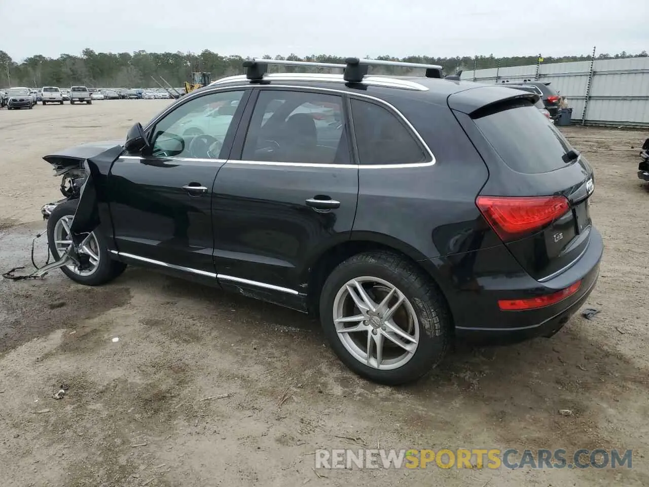 2 Photograph of a damaged car WA1C2AFP2HA098384 AUDI Q5 2017