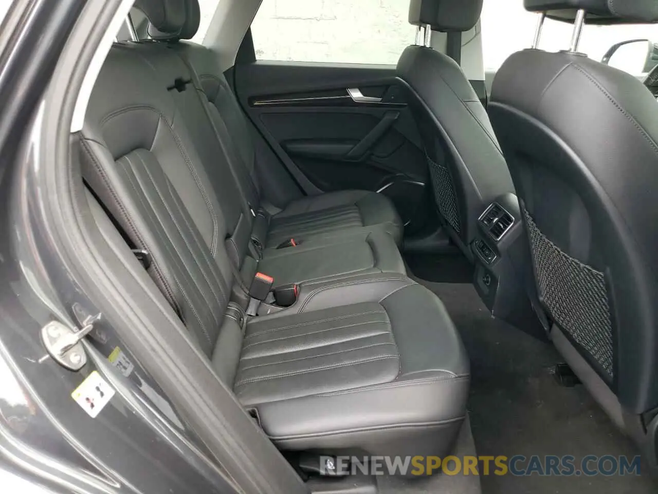 11 Photograph of a damaged car WA1BNAFY7J2215050 AUDI Q5 2018