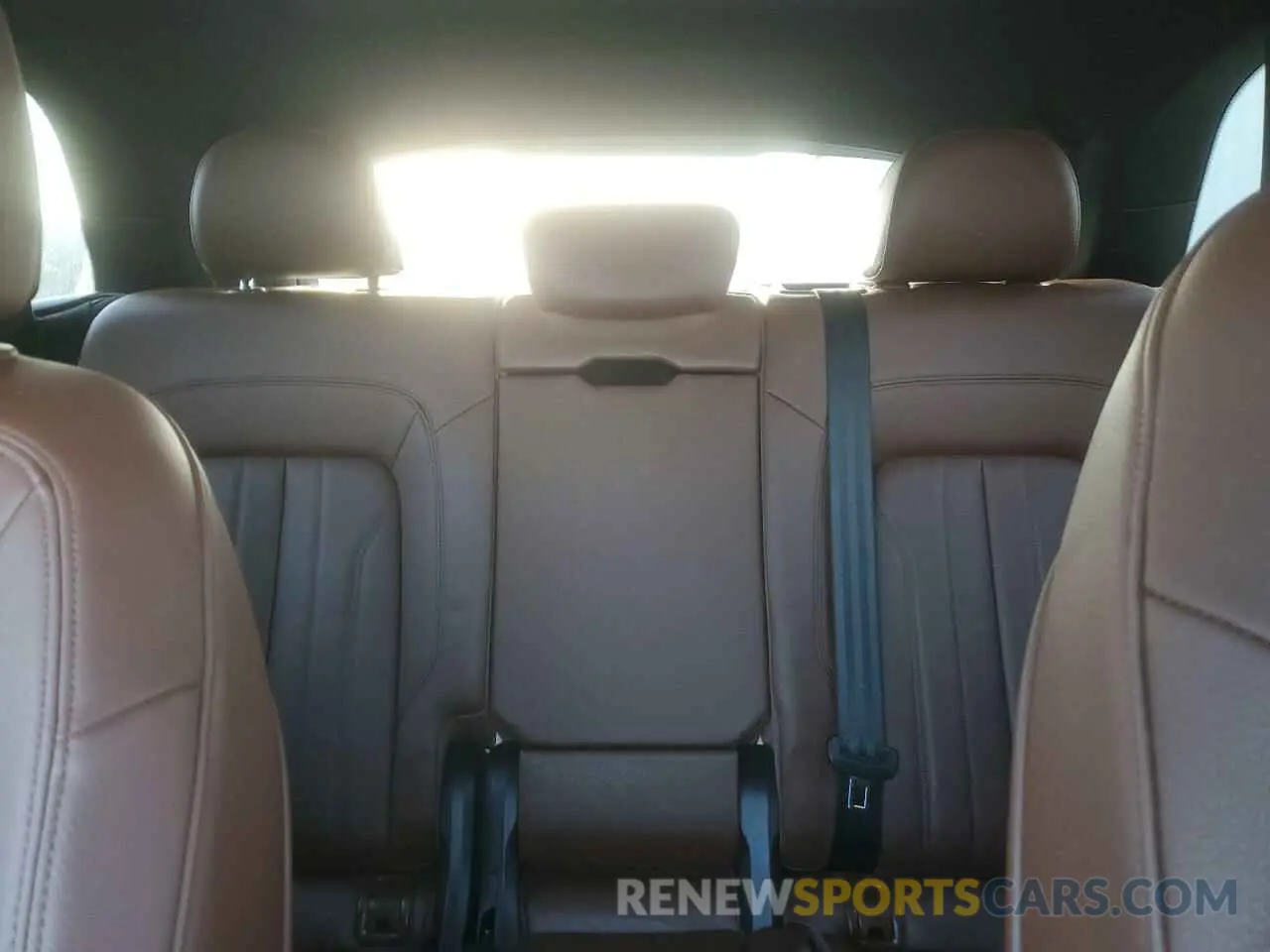 10 Photograph of a damaged car WA1CNBFY5J2130217 AUDI Q5 2018