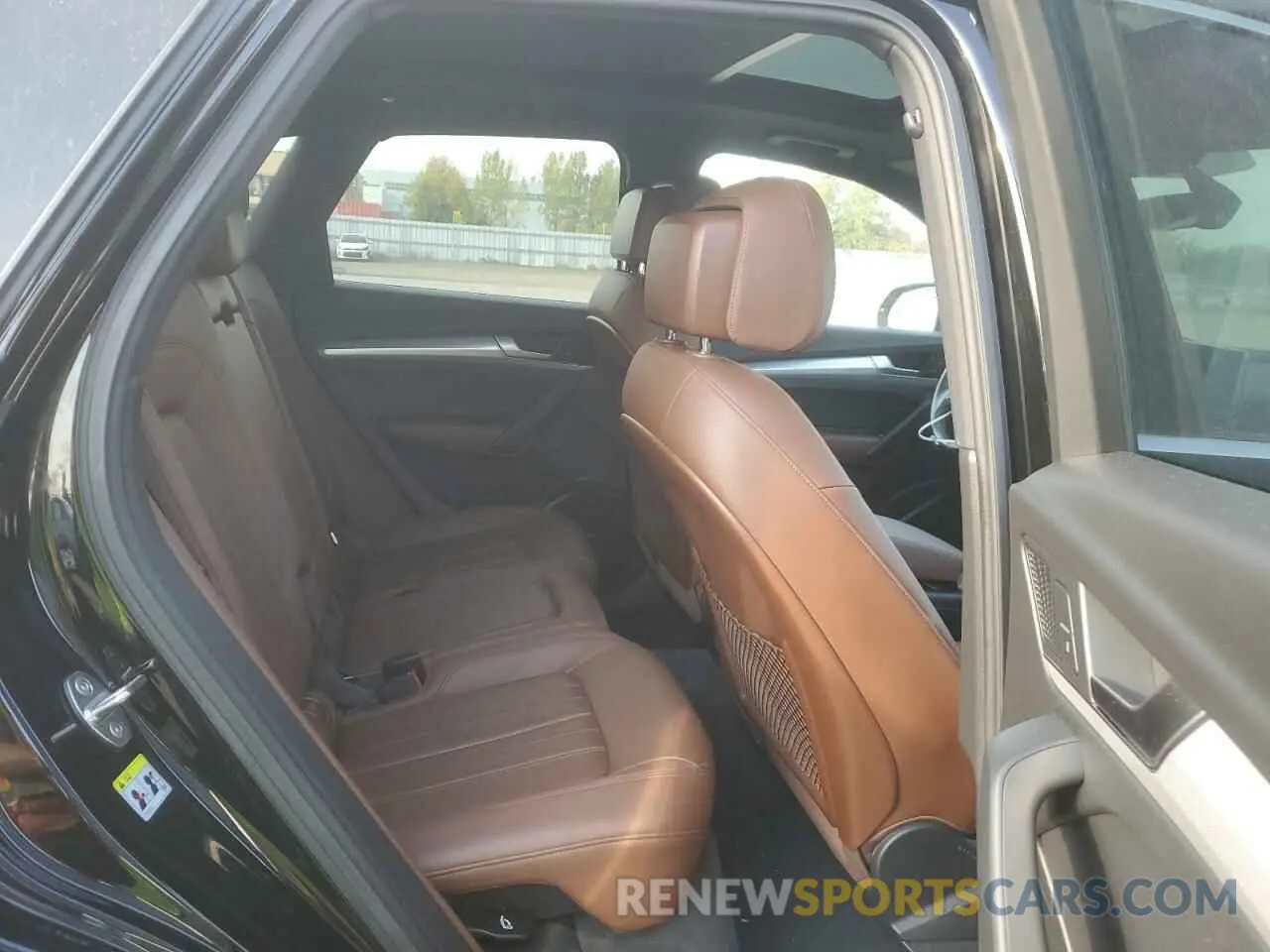 11 Photograph of a damaged car WA1CNBFY5J2130217 AUDI Q5 2018