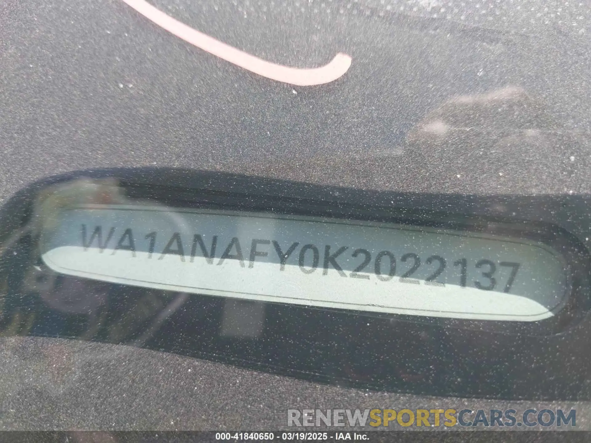 9 Photograph of a damaged car WA1ANAFY0K2022137 AUDI Q5 2019