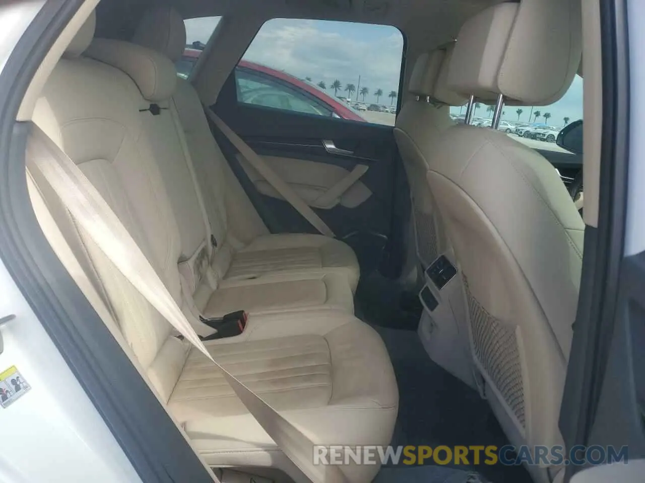 11 Photograph of a damaged car WA1ANAFY0K2040962 AUDI Q5 2019