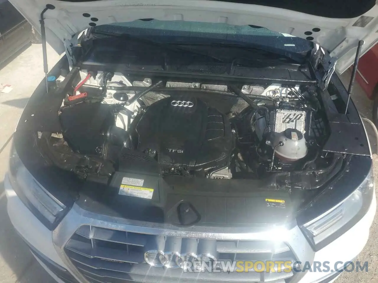 12 Photograph of a damaged car WA1ANAFY0K2040962 AUDI Q5 2019