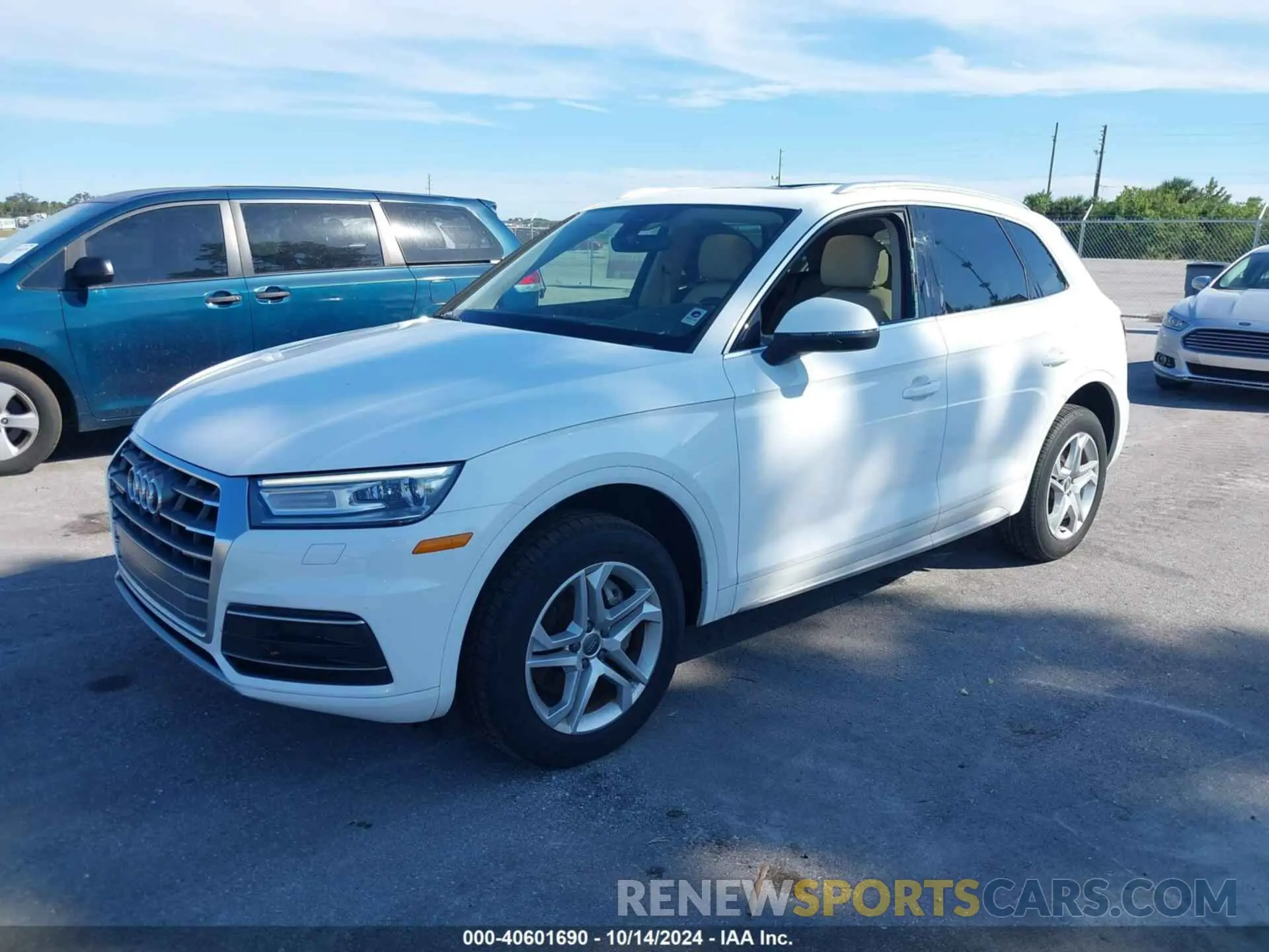2 Photograph of a damaged car WA1ANAFY0K2064484 AUDI Q5 2019