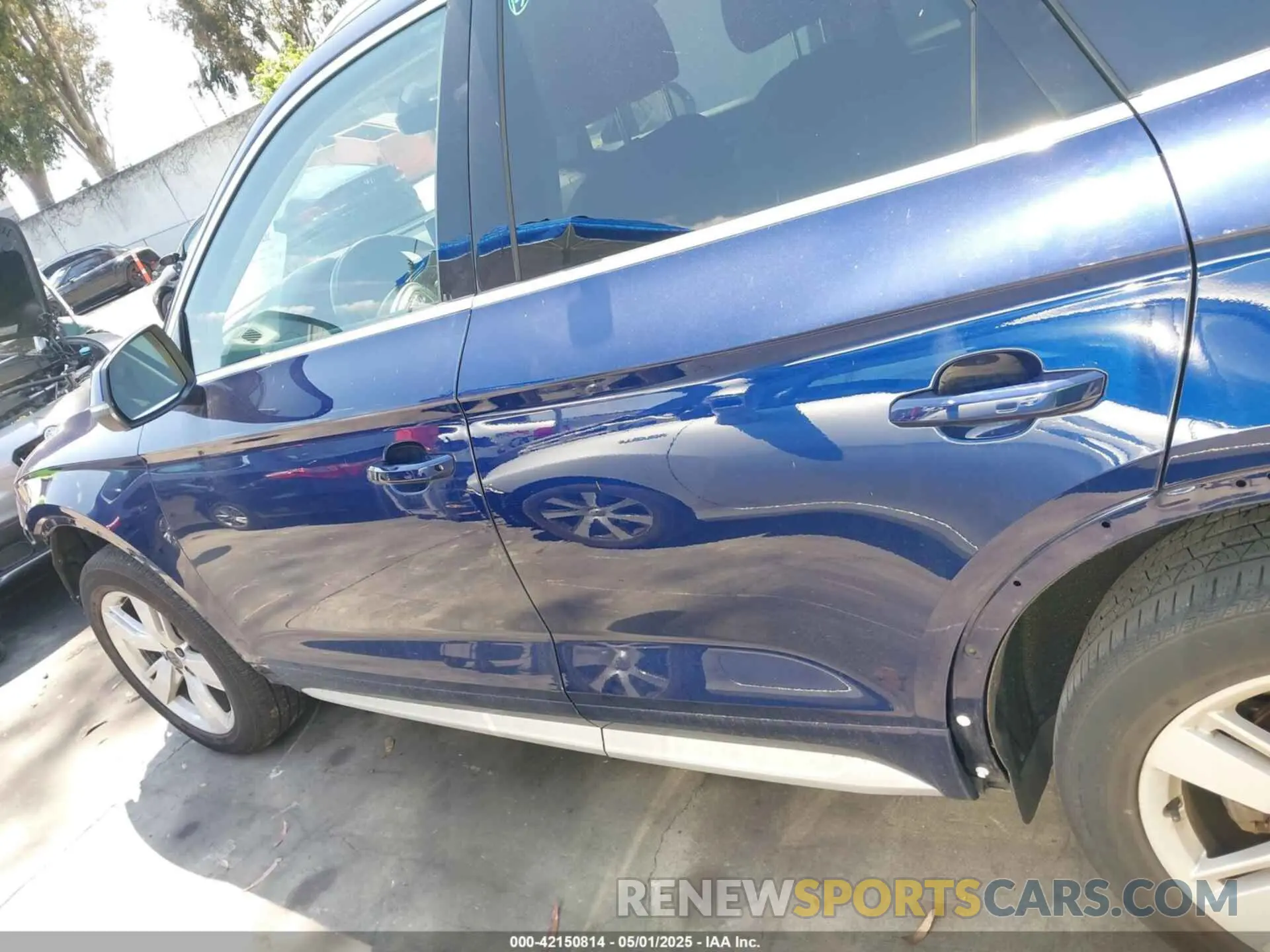15 Photograph of a damaged car WA1ANAFY0K2097615 AUDI Q5 2019