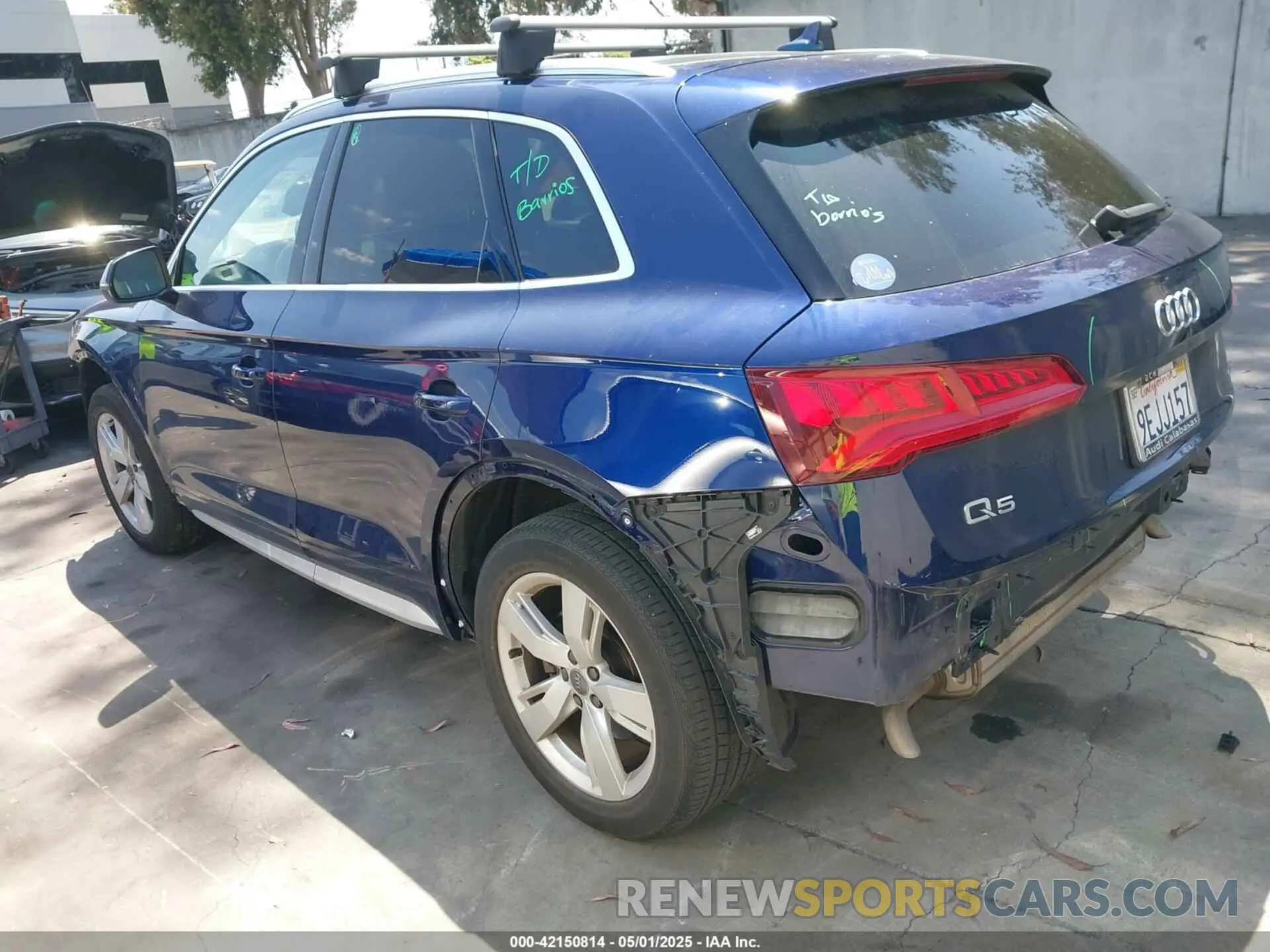 3 Photograph of a damaged car WA1ANAFY0K2097615 AUDI Q5 2019