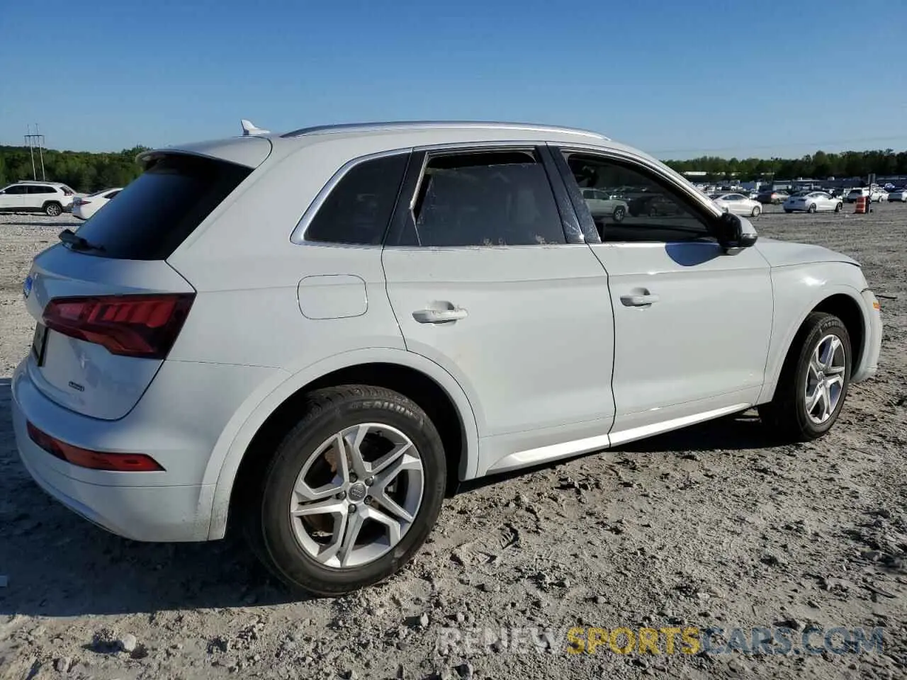 3 Photograph of a damaged car WA1ANAFY0K2117278 AUDI Q5 2019
