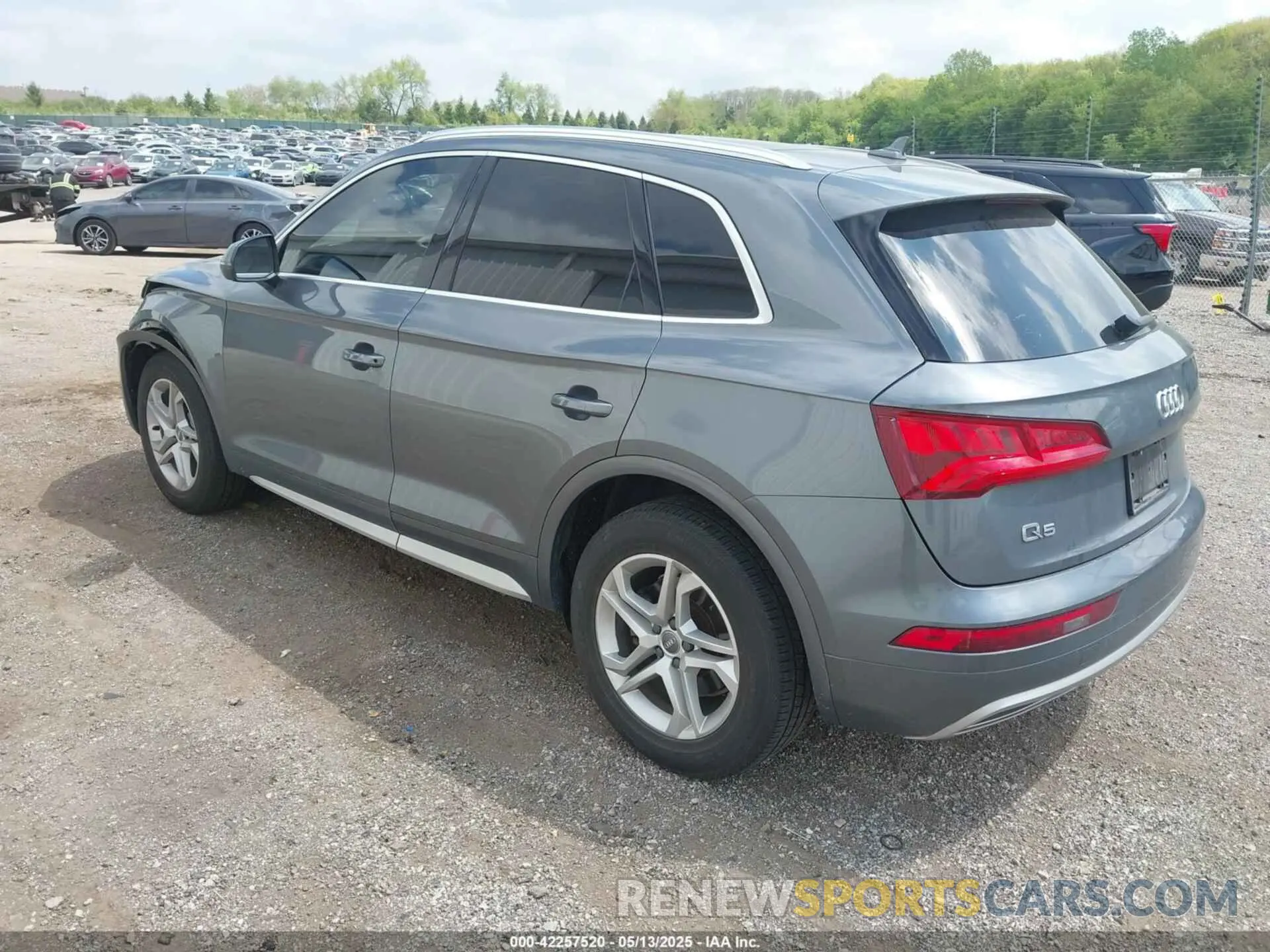 3 Photograph of a damaged car WA1ANAFY0K2123808 AUDI Q5 2019