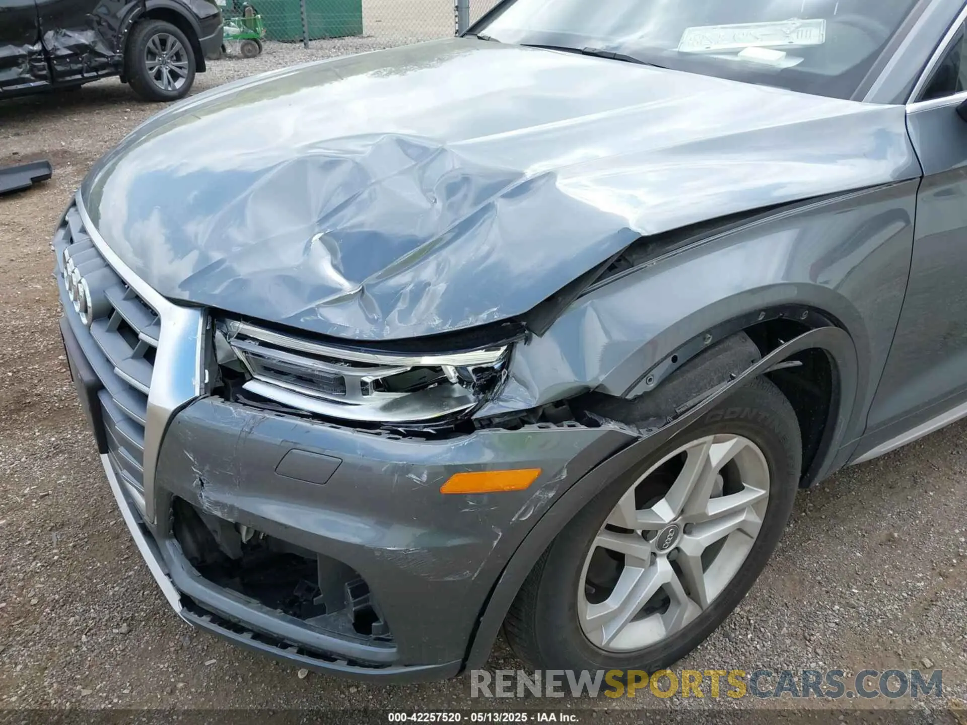 6 Photograph of a damaged car WA1ANAFY0K2123808 AUDI Q5 2019