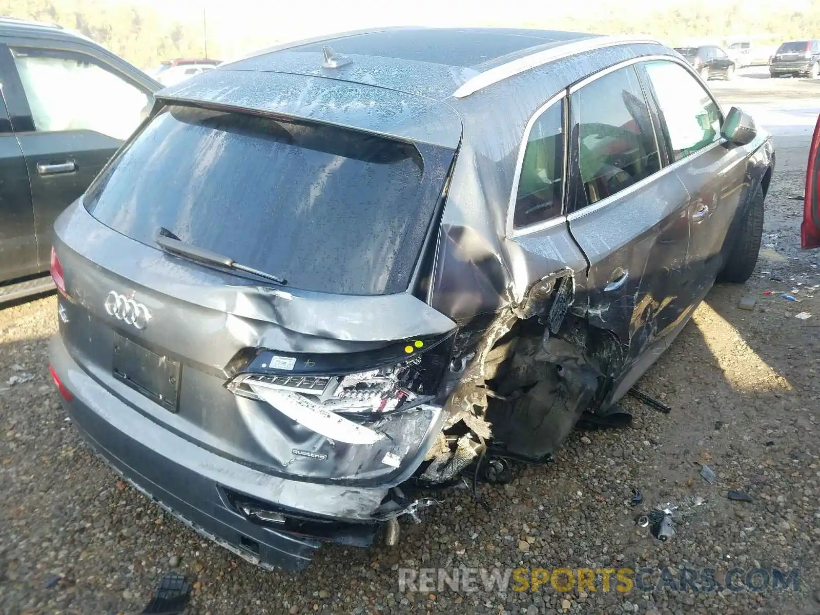 4 Photograph of a damaged car WA1ANAFY0K2135991 AUDI Q5 2019