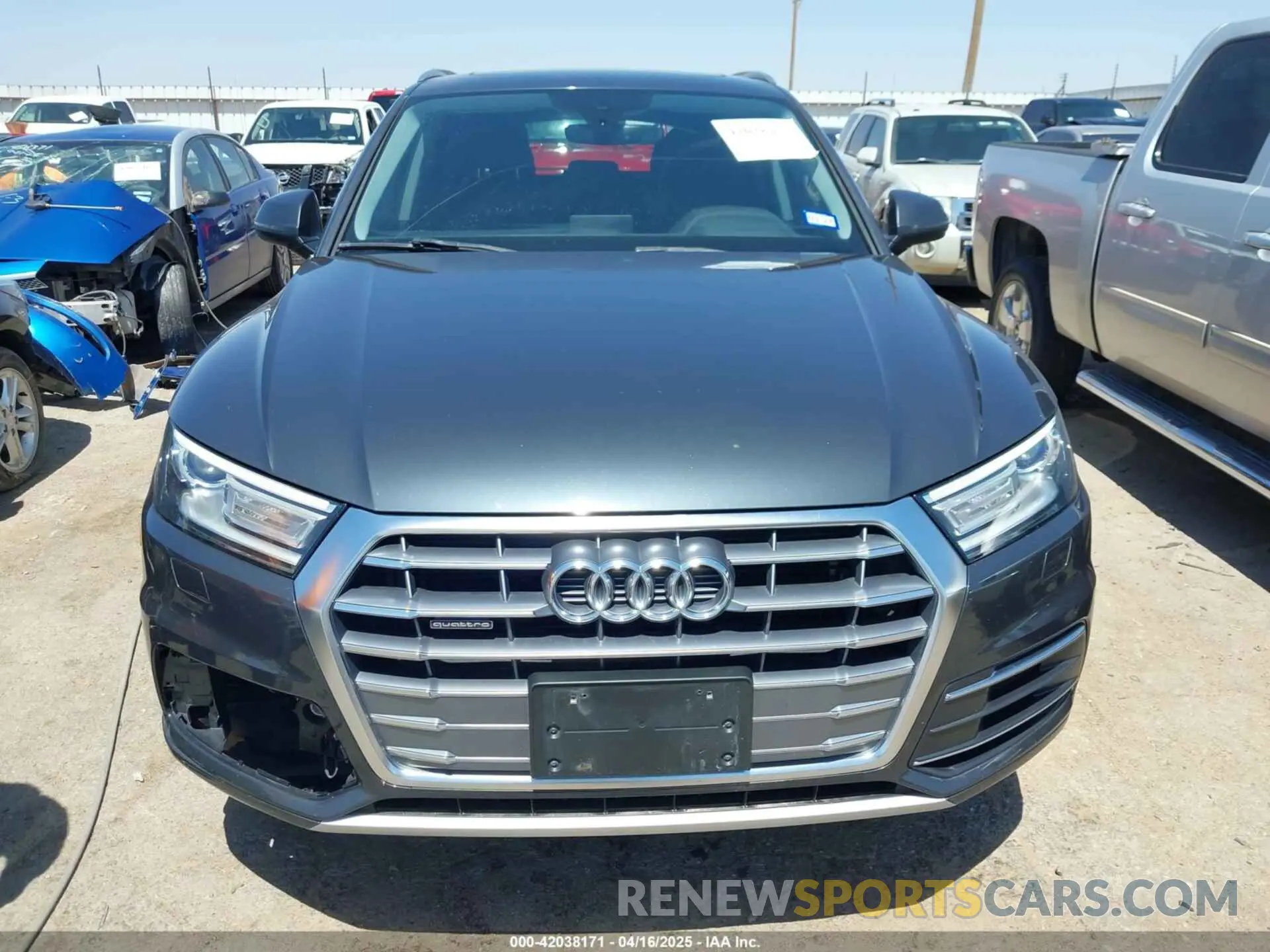 12 Photograph of a damaged car WA1ANAFY1K2118147 AUDI Q5 2019