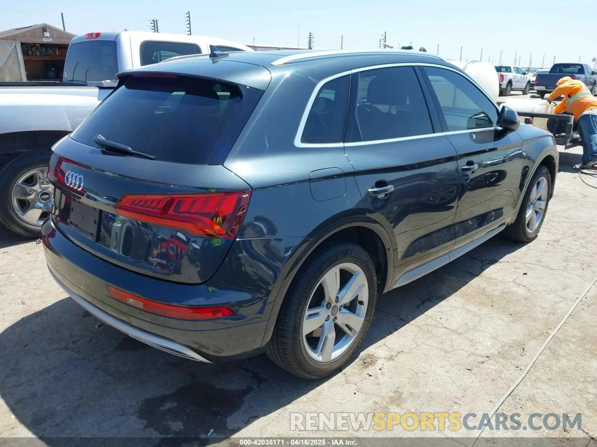 4 Photograph of a damaged car WA1ANAFY1K2118147 AUDI Q5 2019
