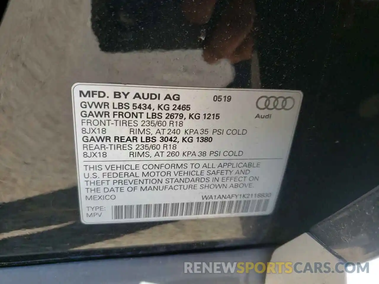 10 Photograph of a damaged car WA1ANAFY1K2118830 AUDI Q5 2019