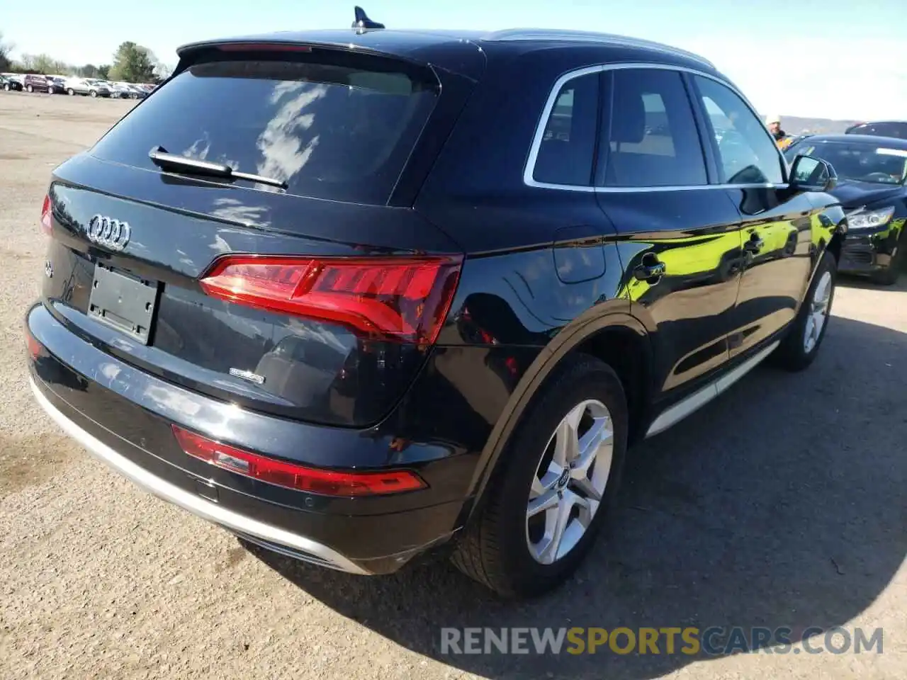 4 Photograph of a damaged car WA1ANAFY1K2118830 AUDI Q5 2019