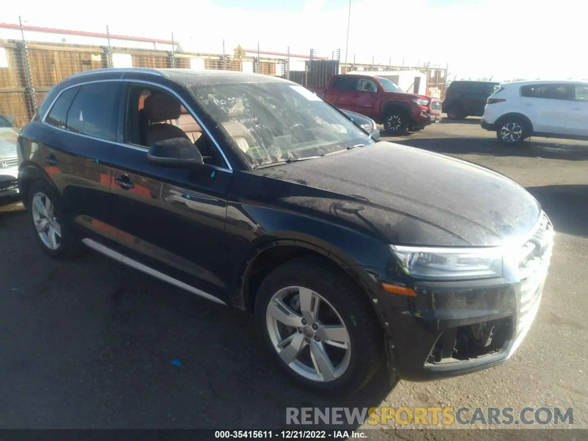 1 Photograph of a damaged car WA1ANAFY1K2121498 AUDI Q5 2019