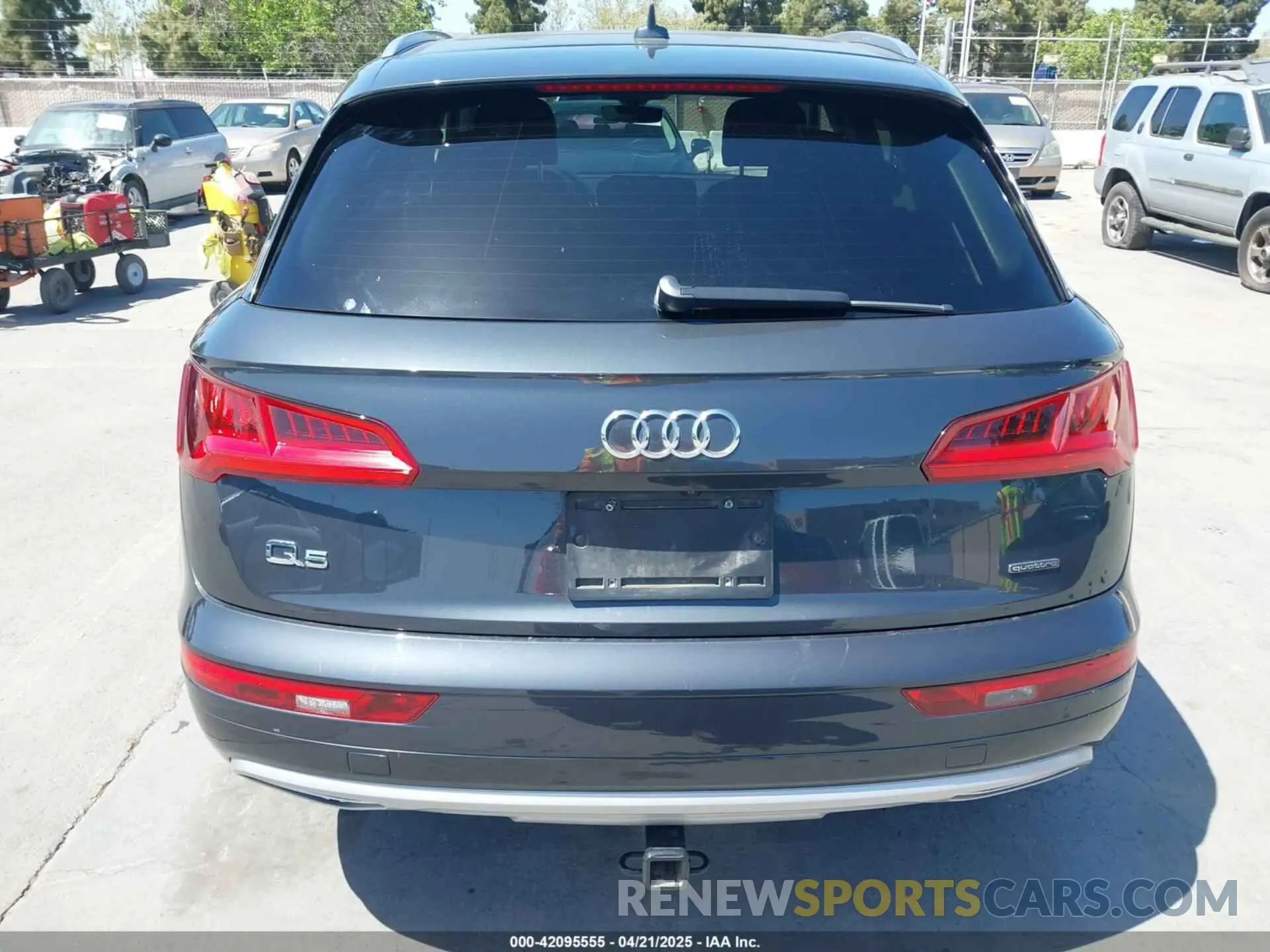 16 Photograph of a damaged car WA1ANAFY2K2040638 AUDI Q5 2019