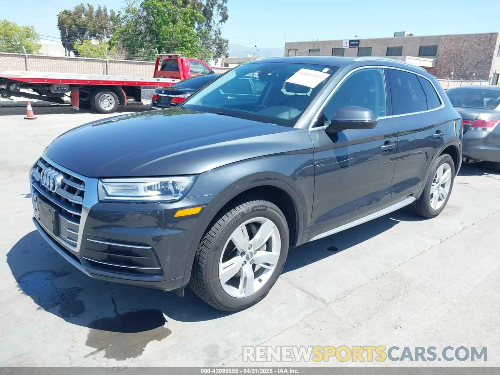 2 Photograph of a damaged car WA1ANAFY2K2040638 AUDI Q5 2019