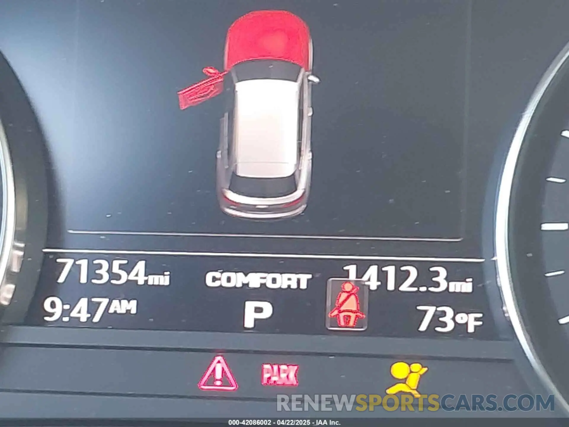 16 Photograph of a damaged car WA1ANAFY2K2044754 AUDI Q5 2019