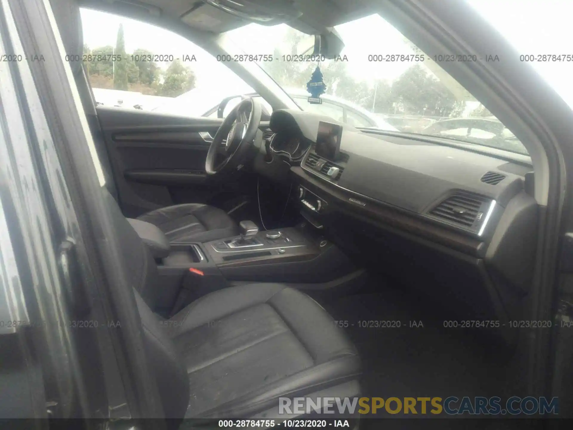 5 Photograph of a damaged car WA1ANAFY2K2059884 AUDI Q5 2019