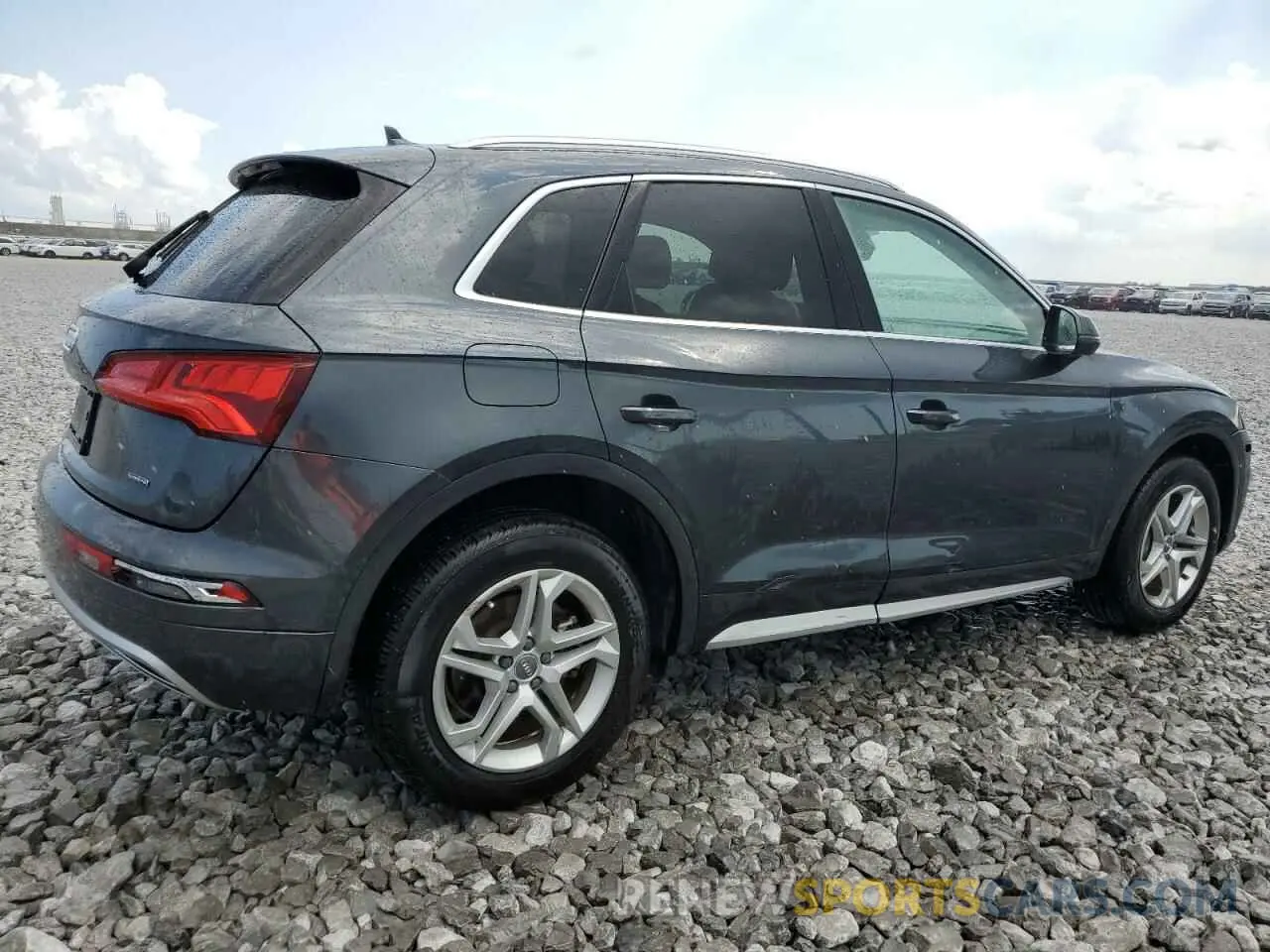 3 Photograph of a damaged car WA1ANAFY2K2068374 AUDI Q5 2019