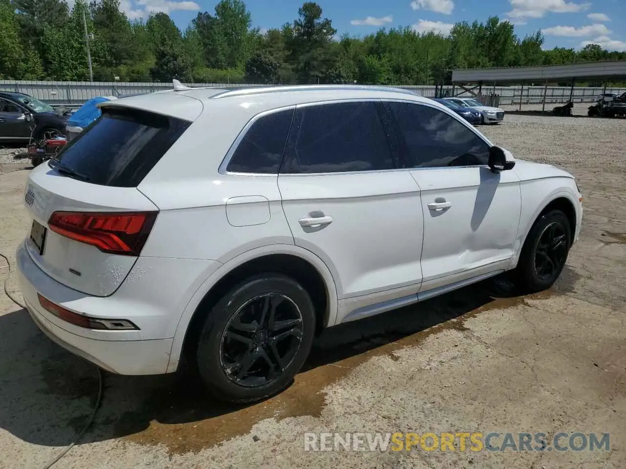 3 Photograph of a damaged car WA1ANAFY2K2081660 AUDI Q5 2019