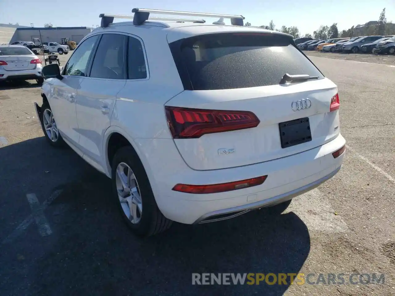 3 Photograph of a damaged car WA1ANAFY2K2082341 AUDI Q5 2019