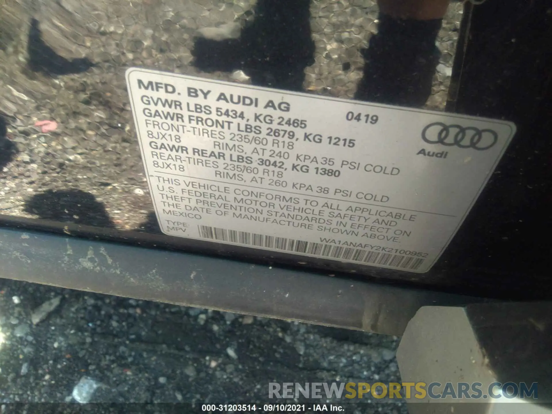 9 Photograph of a damaged car WA1ANAFY2K2100952 AUDI Q5 2019