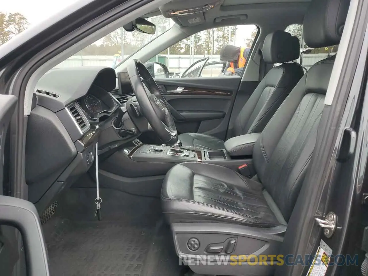 7 Photograph of a damaged car WA1ANAFY2K2108971 AUDI Q5 2019