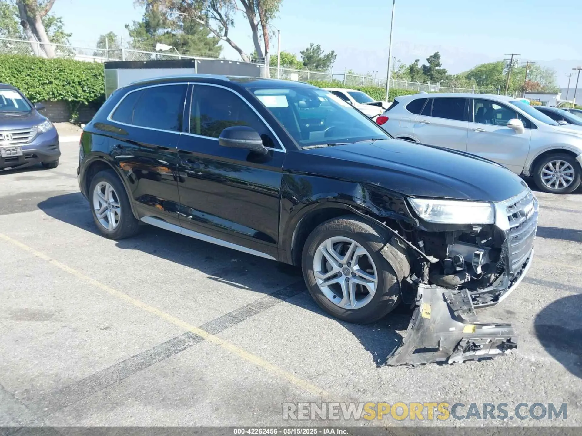 1 Photograph of a damaged car WA1ANAFY2K2122904 AUDI Q5 2019