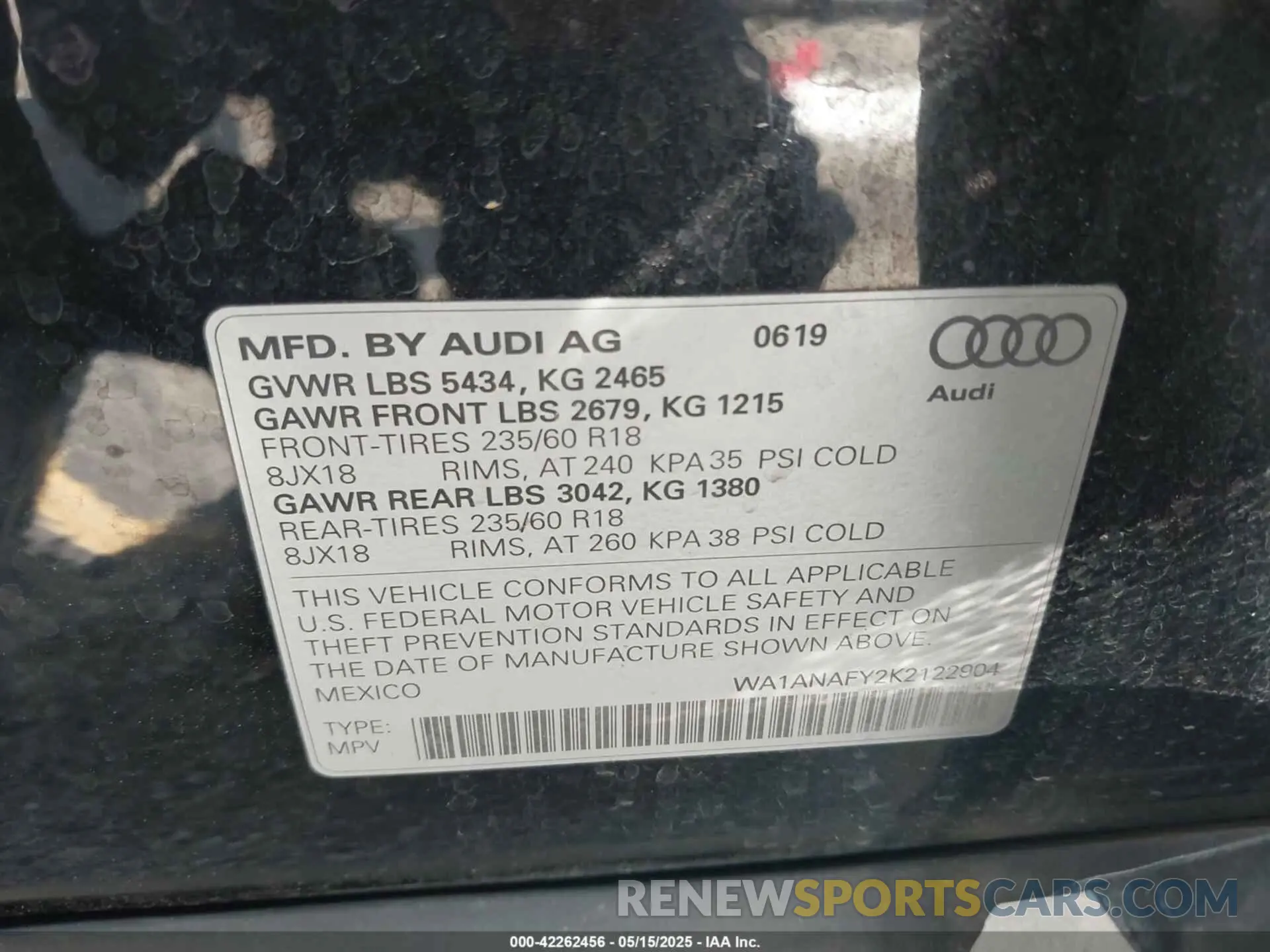 9 Photograph of a damaged car WA1ANAFY2K2122904 AUDI Q5 2019