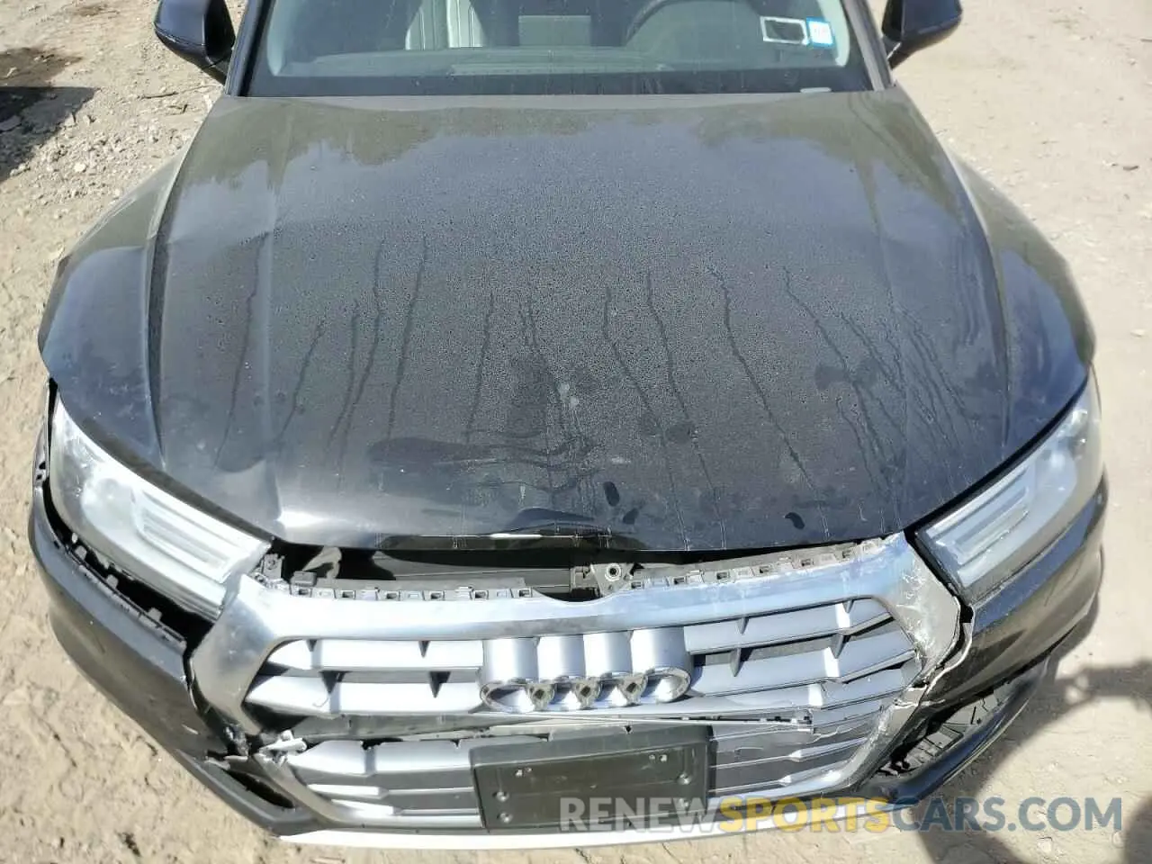12 Photograph of a damaged car WA1ANAFY2K2124717 AUDI Q5 2019