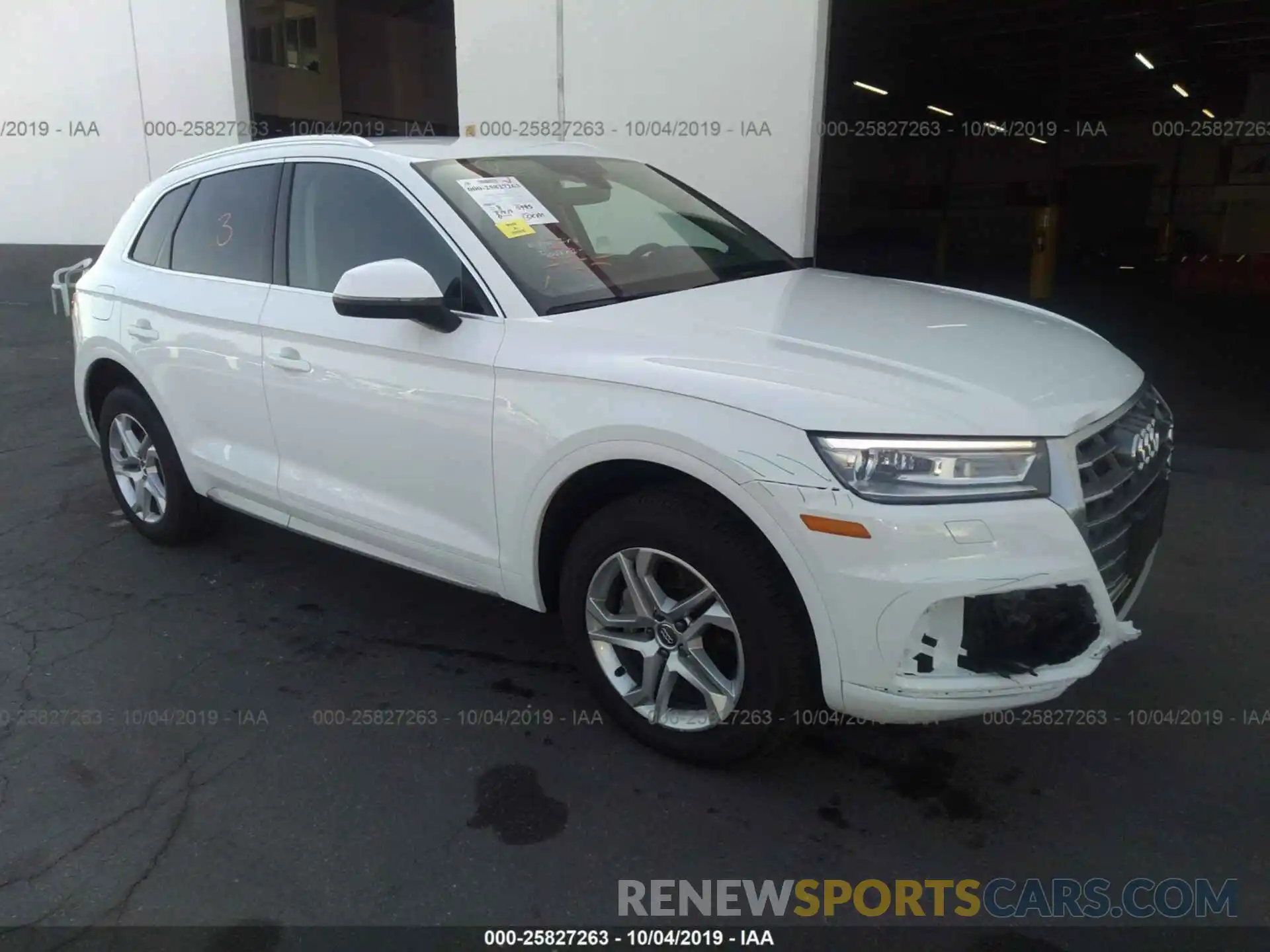 1 Photograph of a damaged car WA1ANAFY3K2067105 AUDI Q5 2019