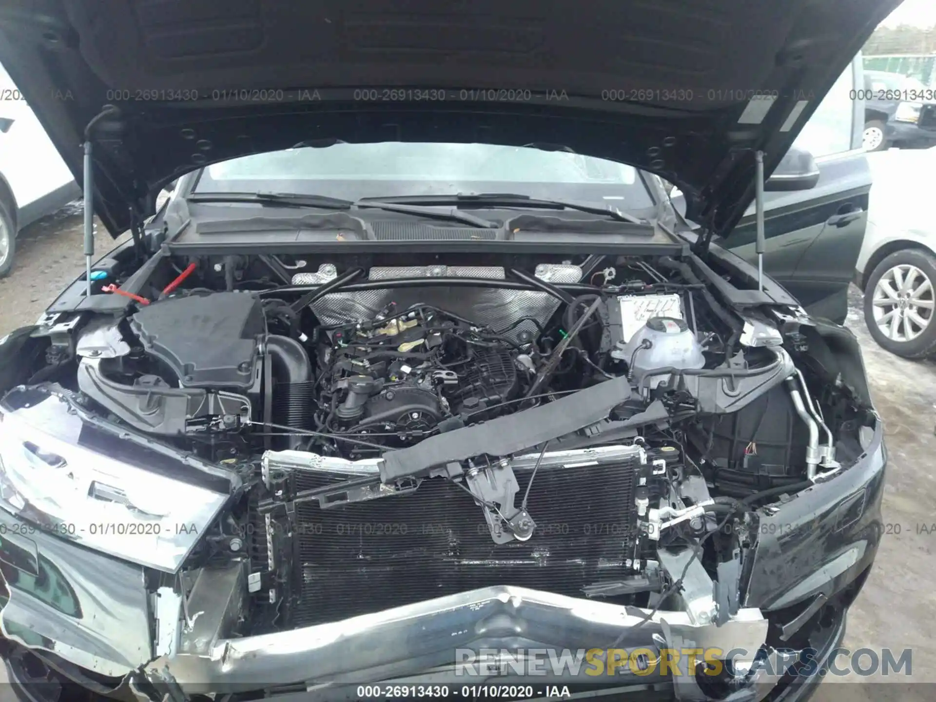 10 Photograph of a damaged car WA1ANAFY3K2085278 AUDI Q5 2019