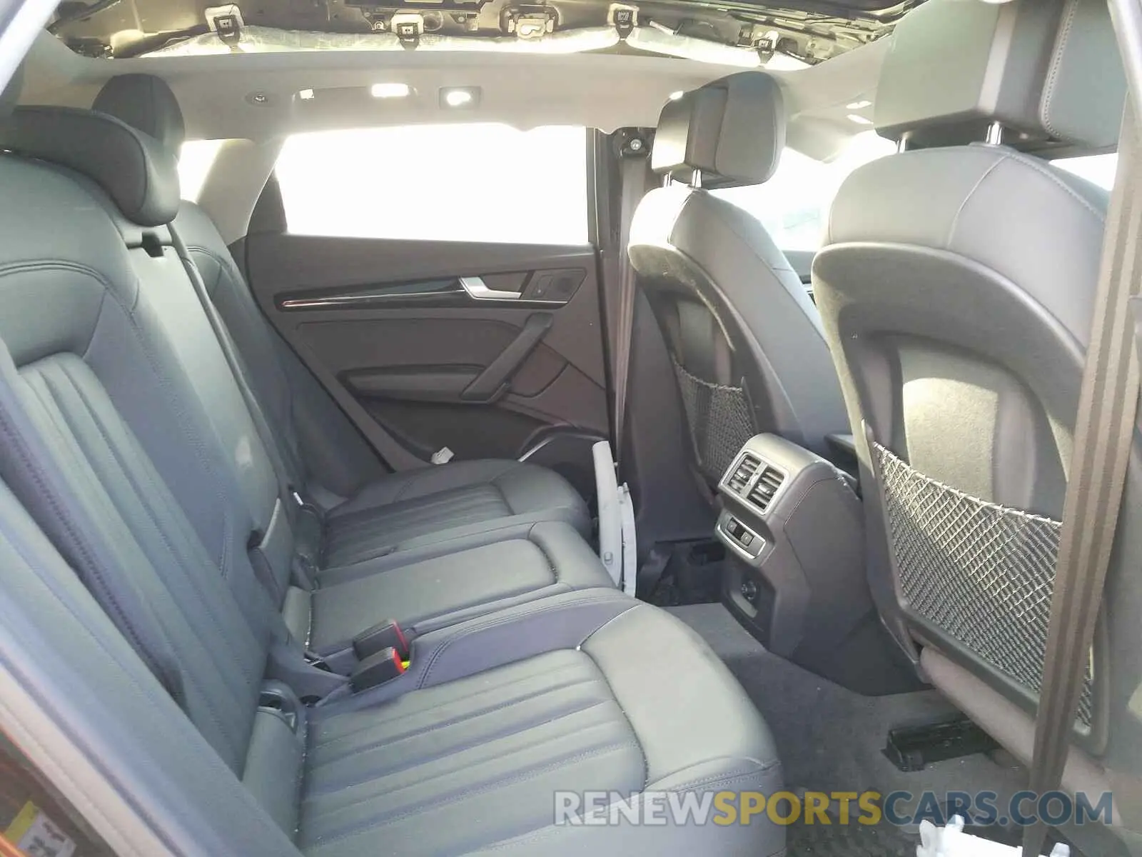 6 Photograph of a damaged car WA1ANAFY3K2086933 AUDI Q5 2019