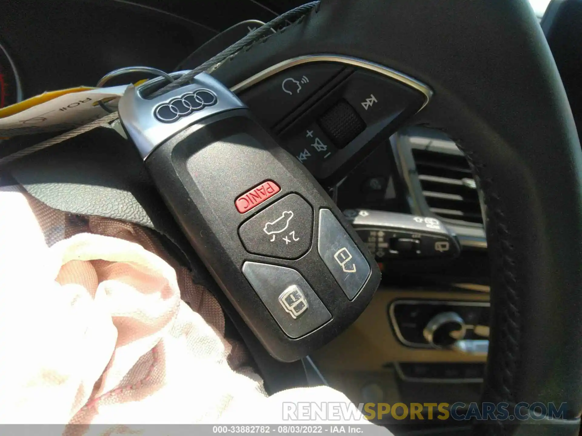 11 Photograph of a damaged car WA1ANAFY3K2099410 AUDI Q5 2019