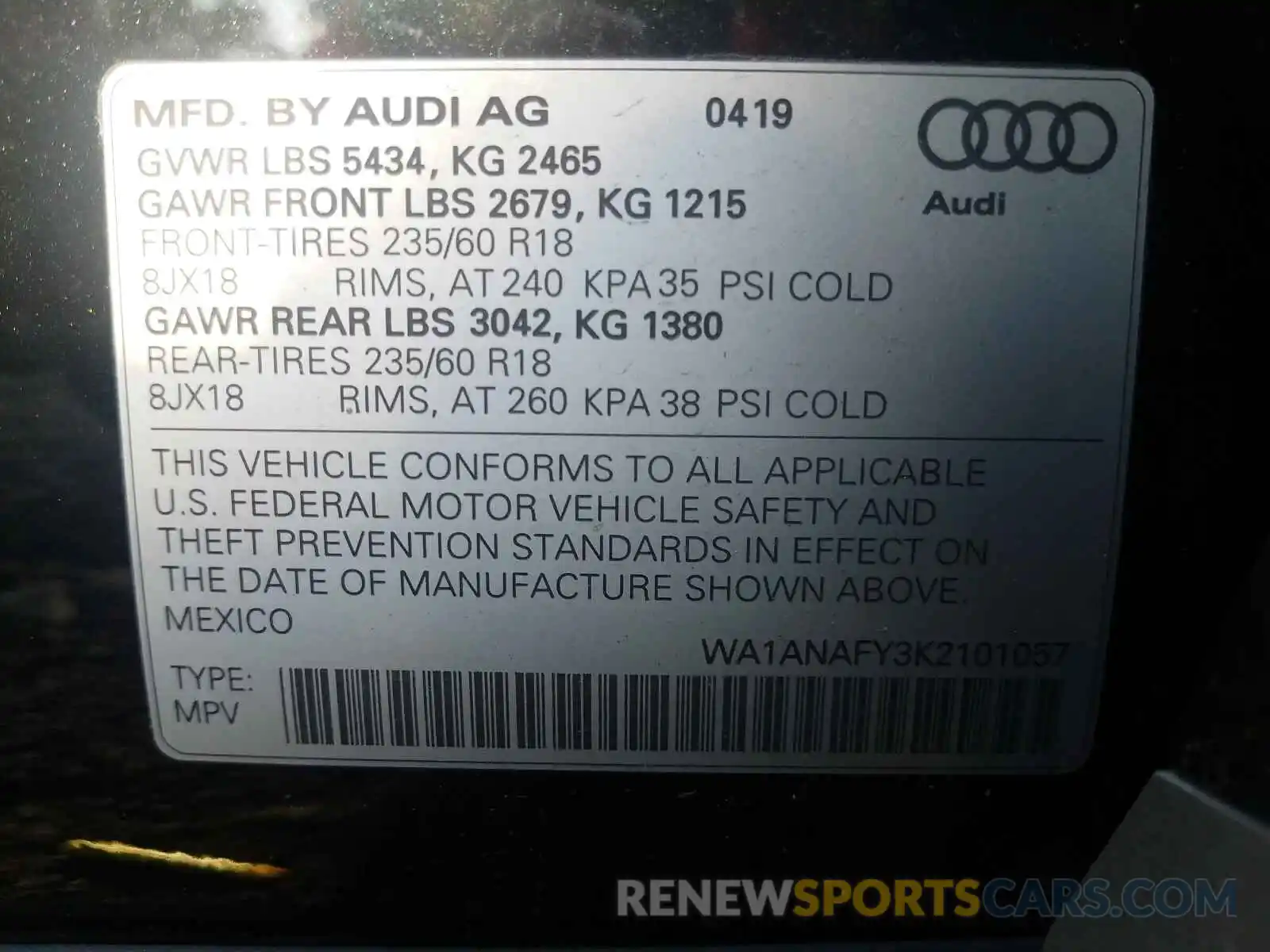 10 Photograph of a damaged car WA1ANAFY3K2101057 AUDI Q5 2019