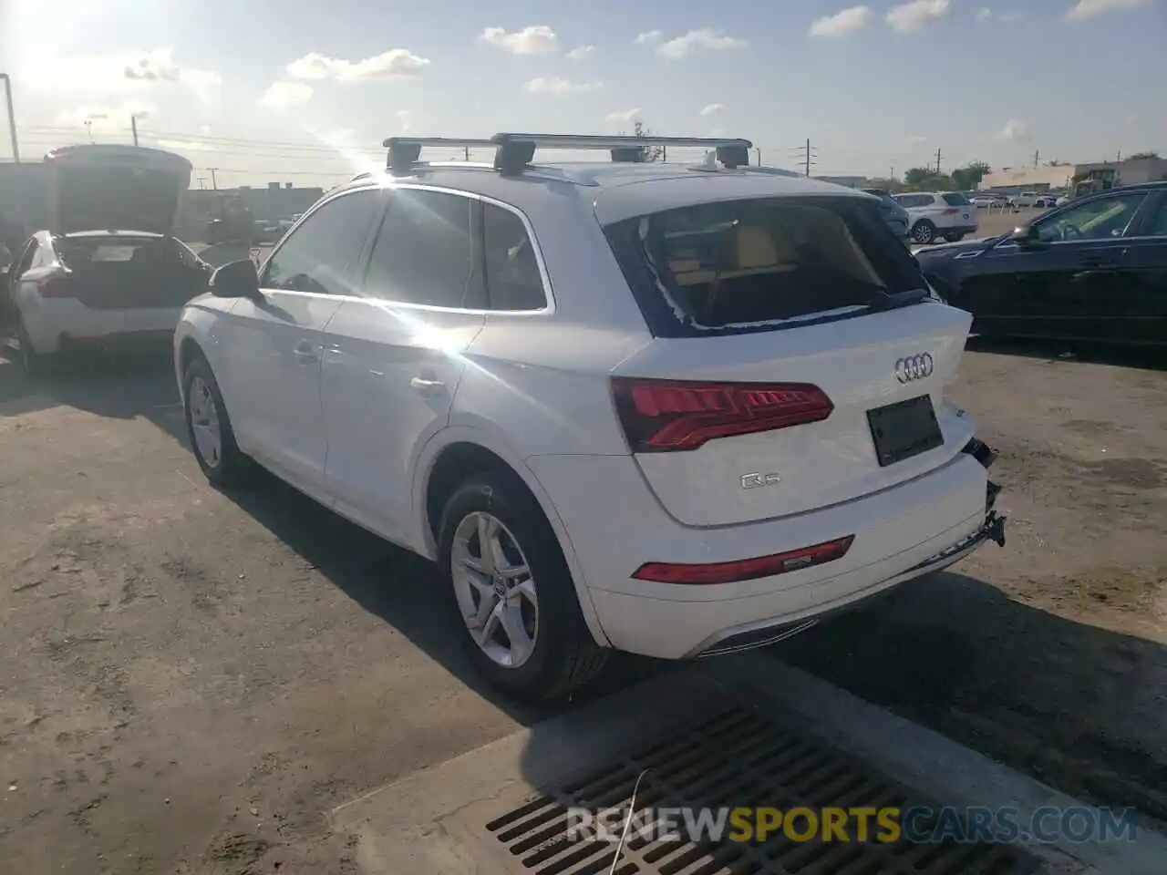 3 Photograph of a damaged car WA1ANAFY3K2124063 AUDI Q5 2019