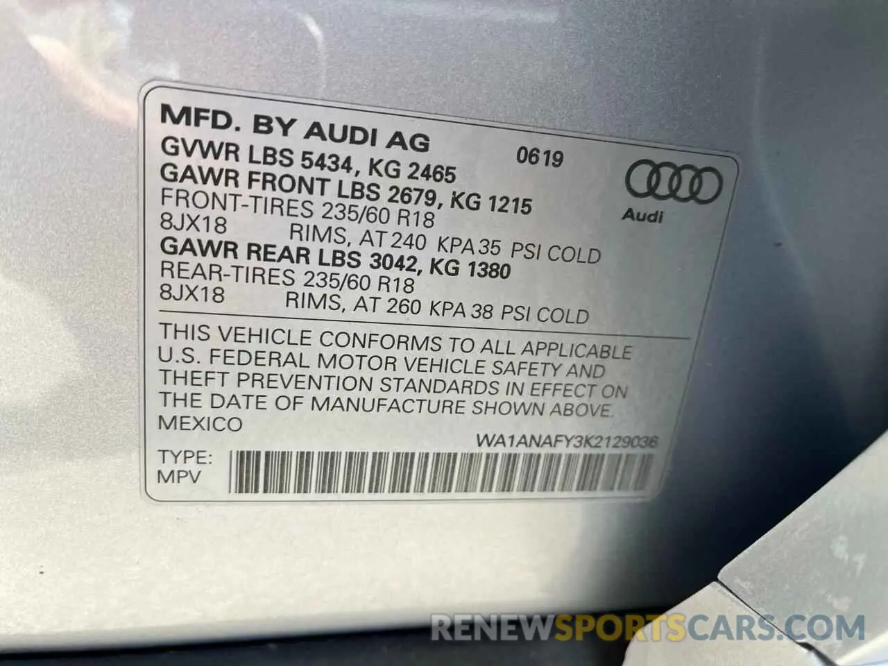 10 Photograph of a damaged car WA1ANAFY3K2129036 AUDI Q5 2019