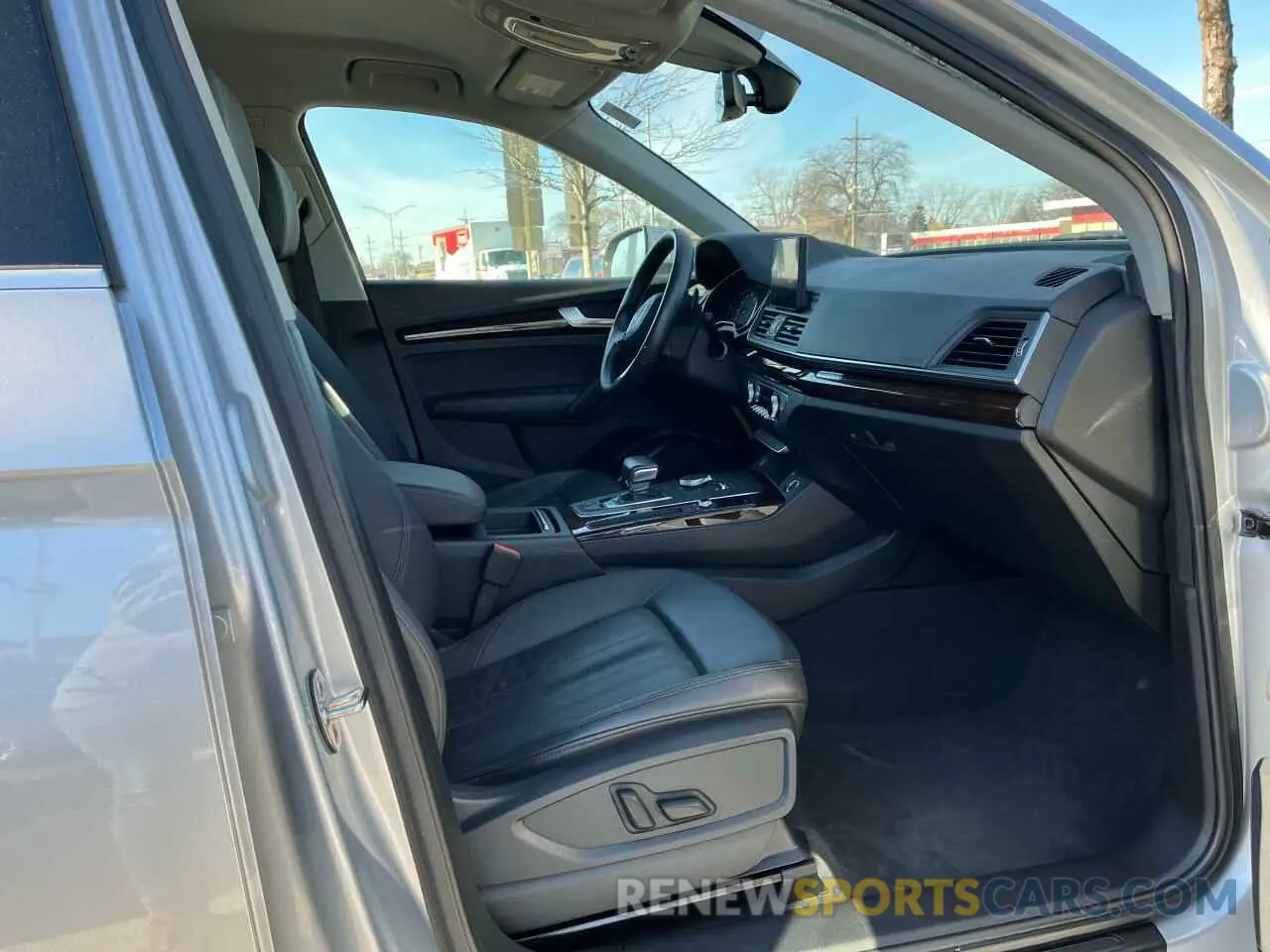 5 Photograph of a damaged car WA1ANAFY3K2129036 AUDI Q5 2019