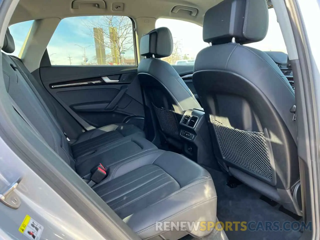 6 Photograph of a damaged car WA1ANAFY3K2129036 AUDI Q5 2019