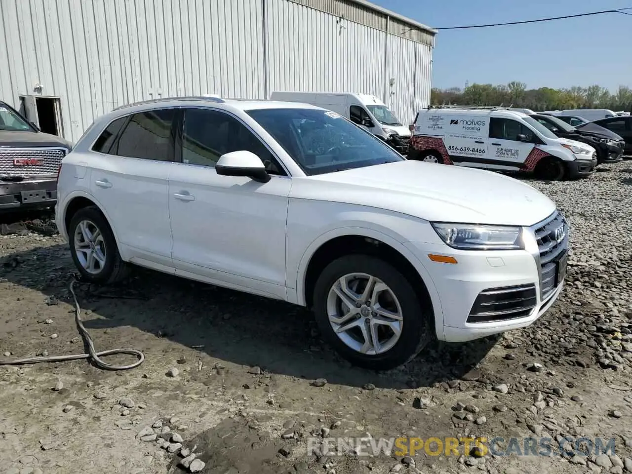 4 Photograph of a damaged car WA1ANAFY4K2036302 AUDI Q5 2019