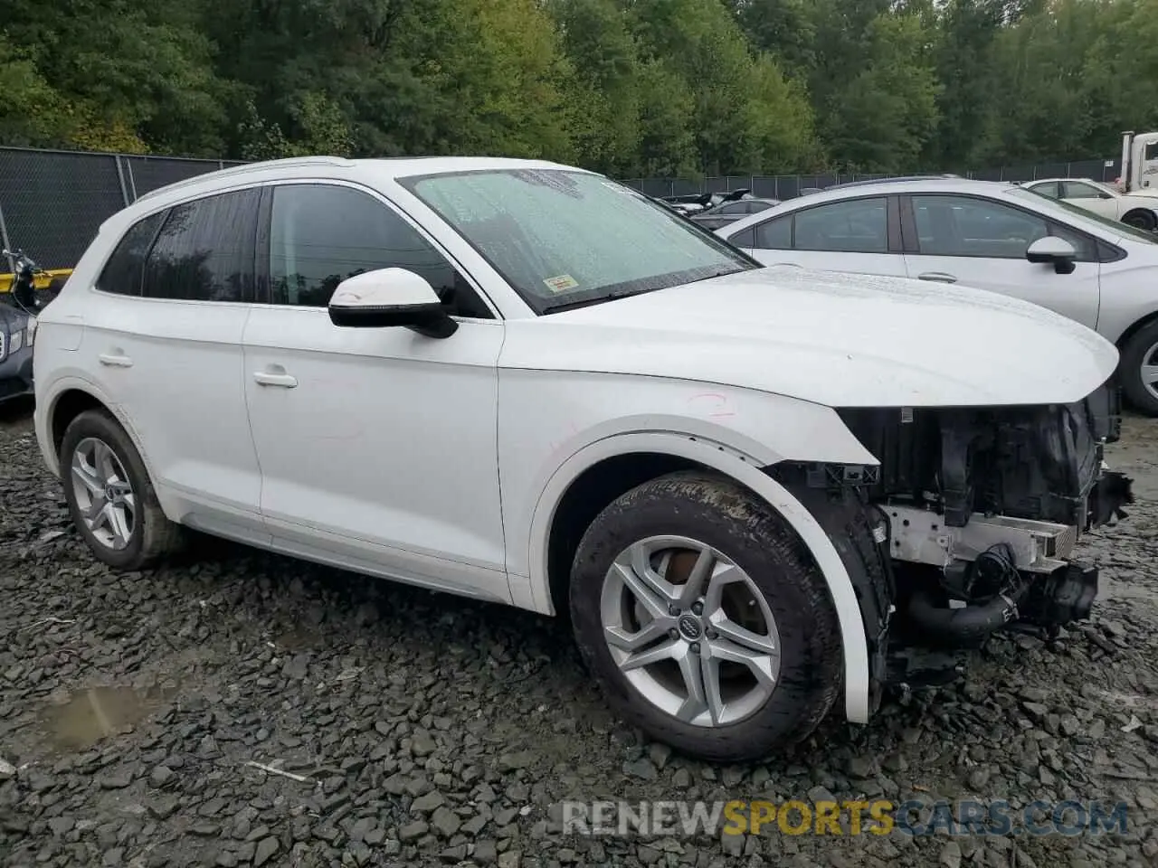 4 Photograph of a damaged car WA1ANAFY4K2067839 AUDI Q5 2019